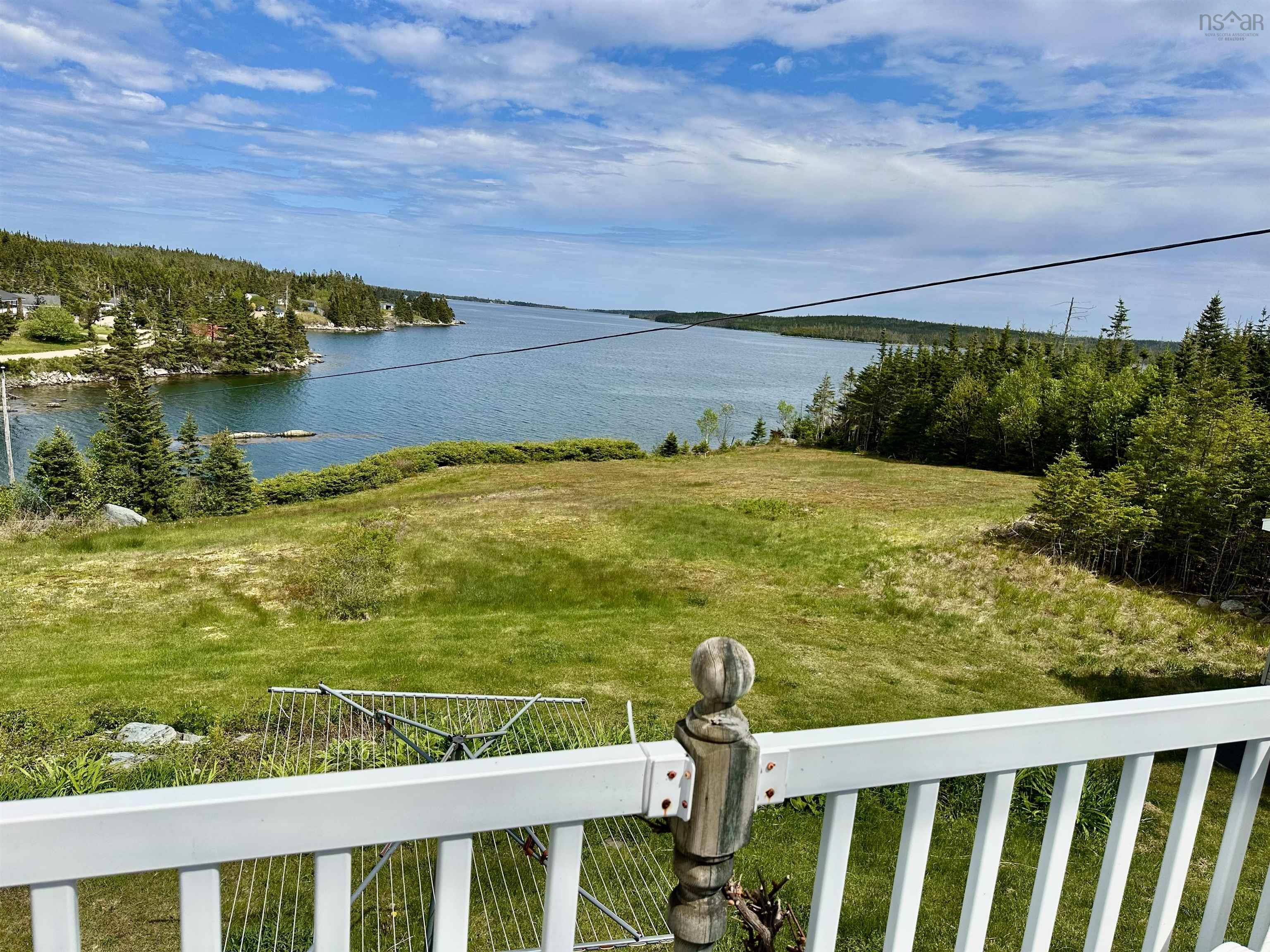 $349,000.00: 5034 Highway 7, Liscomb