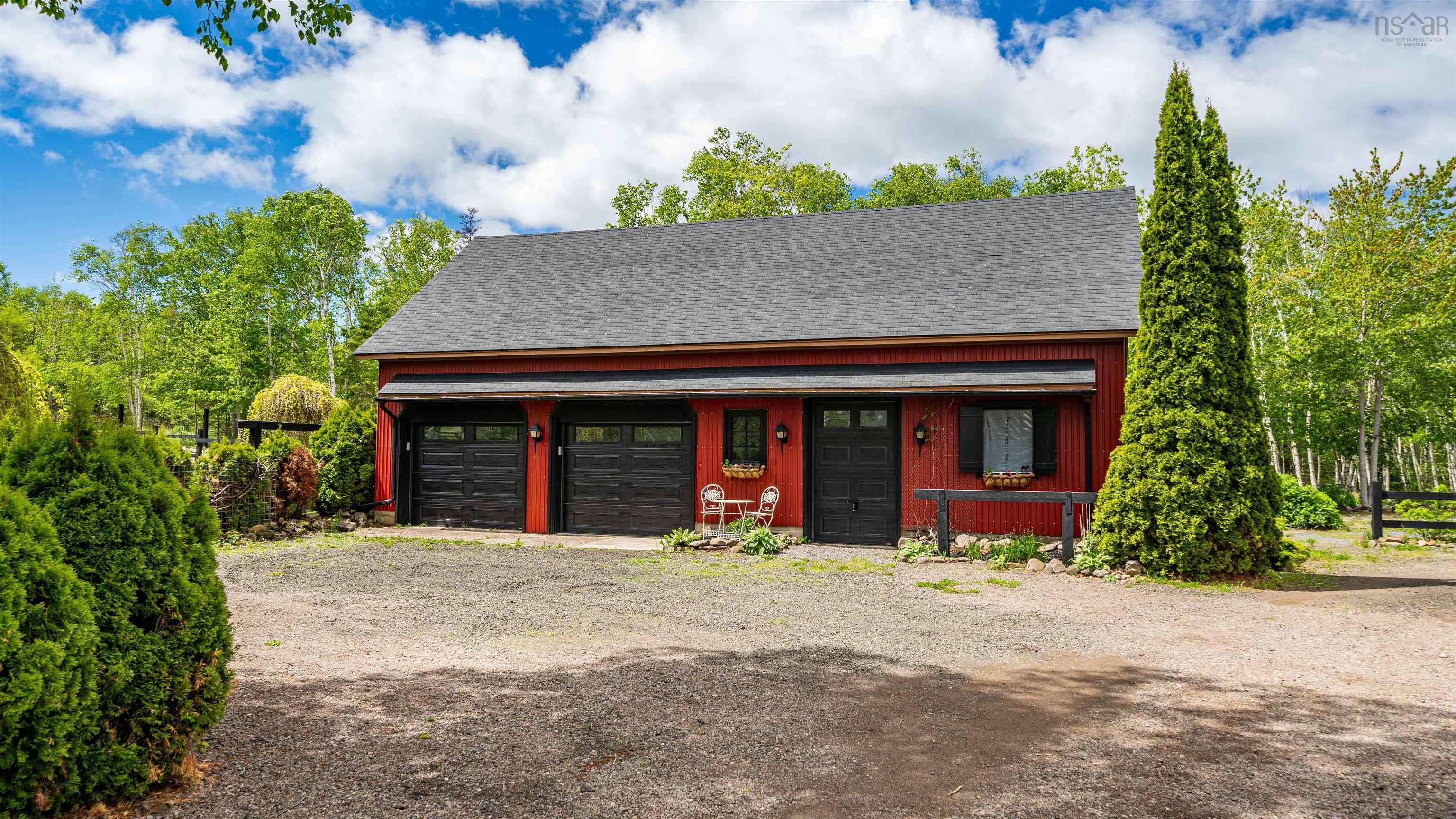 $719,900.00: 95 FOREST GLADE Road, Forest Glade
