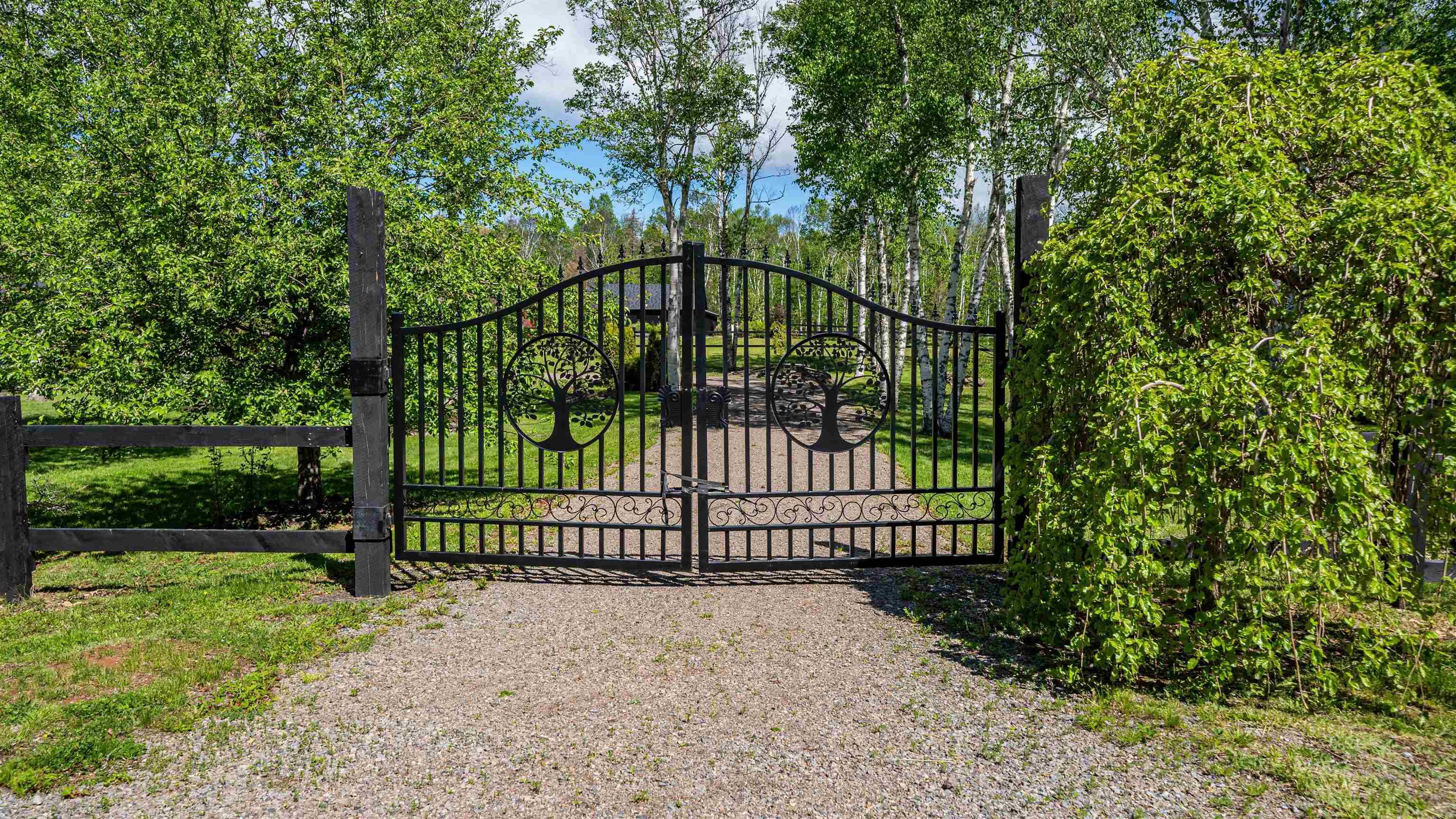 $719,900.00: 95 FOREST GLADE Road, Forest Glade