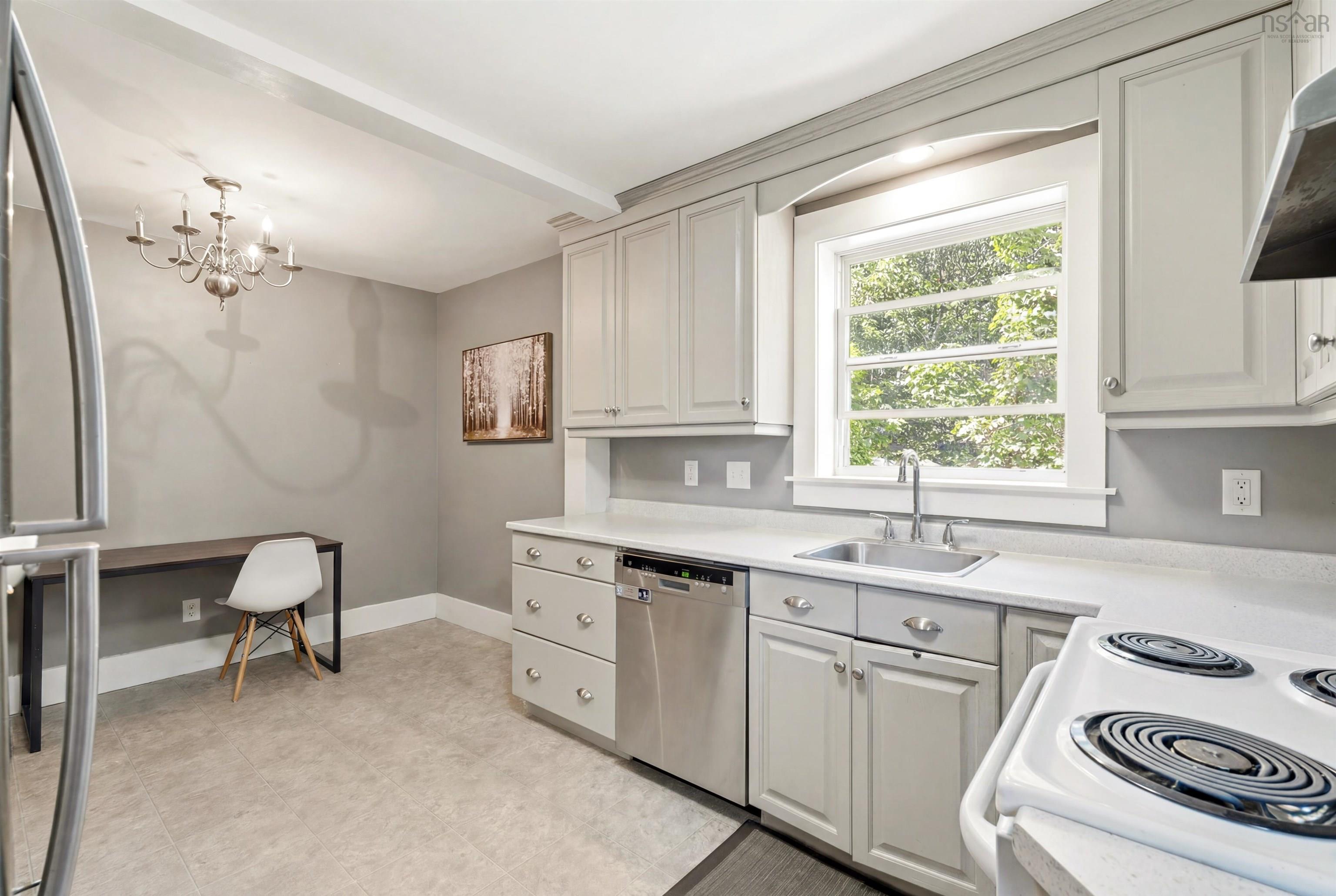 $425,000.00: 141 Crescent Drive, New Minas