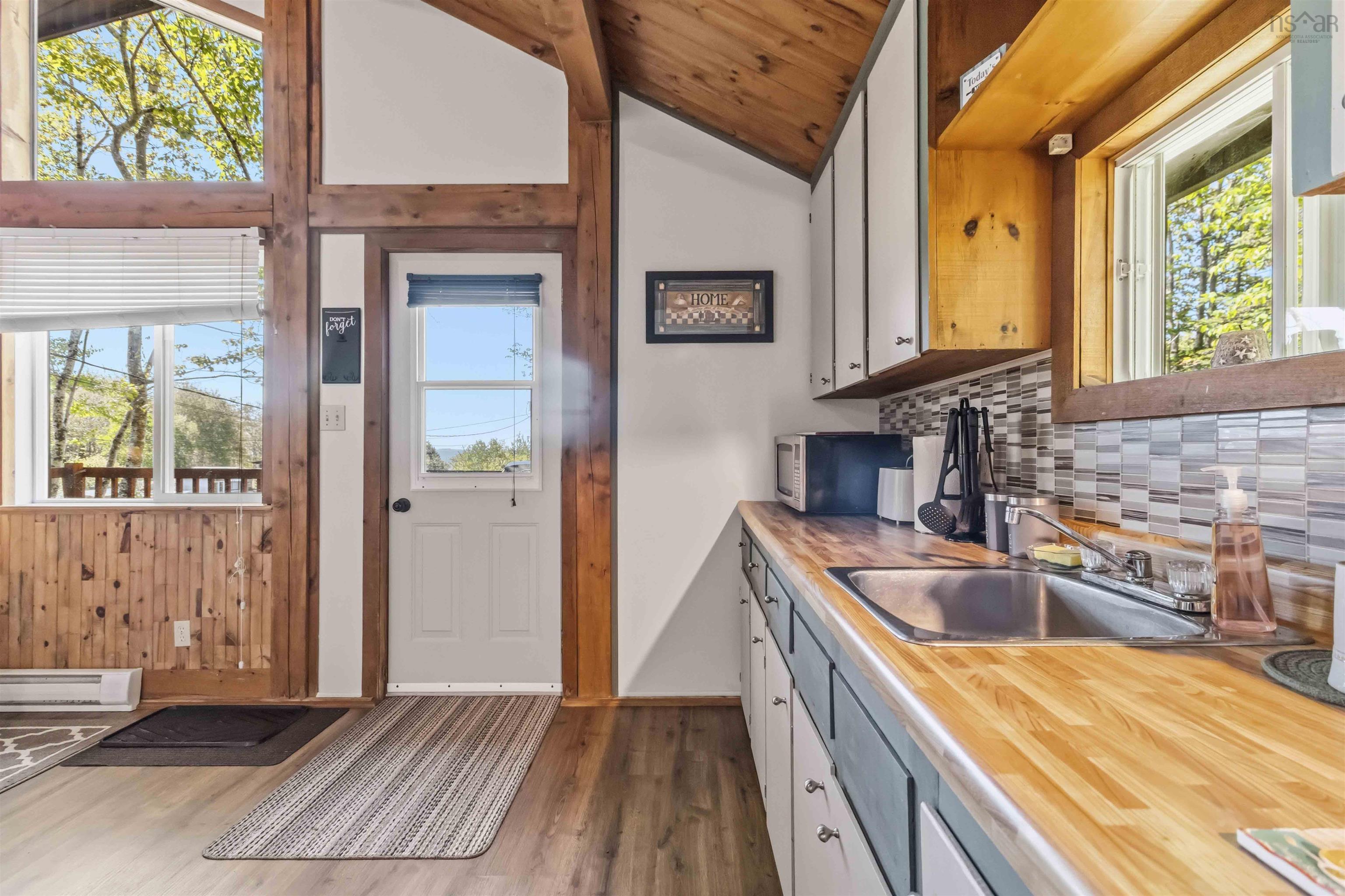$289,900.00: 11 Beach View Lane, Summerville Centre