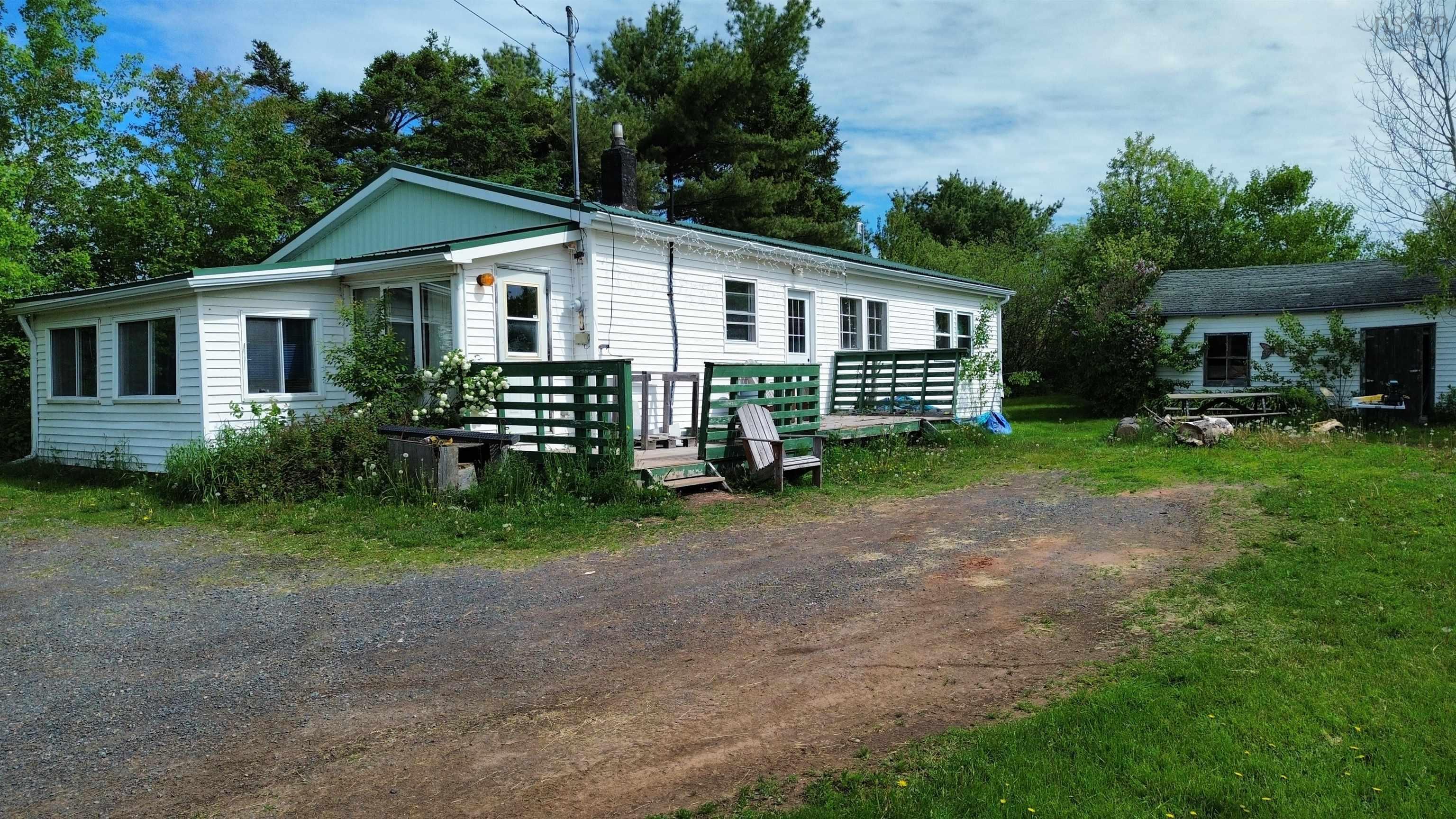 $149,900.00: 11371 6 Highway, South Pugwash