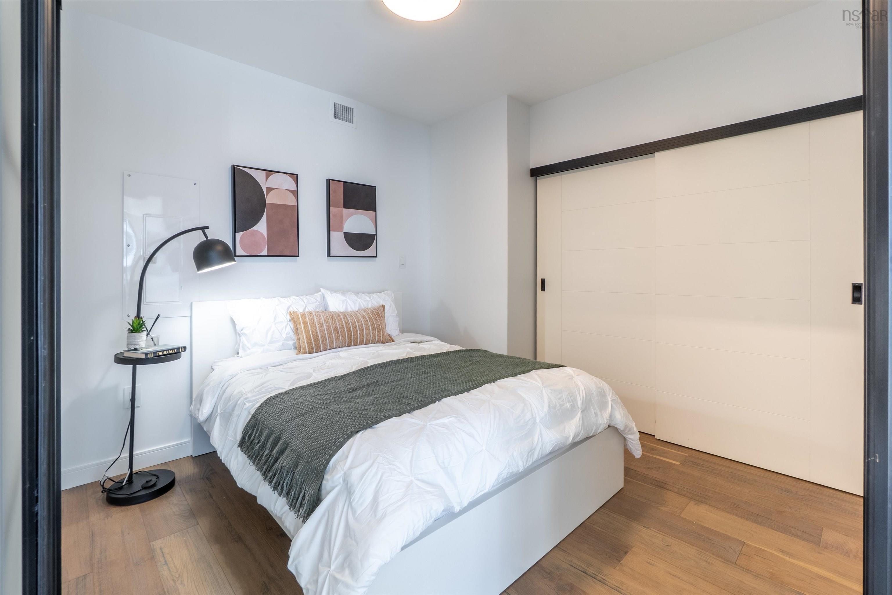 $579,900.00: 1001 1650 Granville Street, Halifax