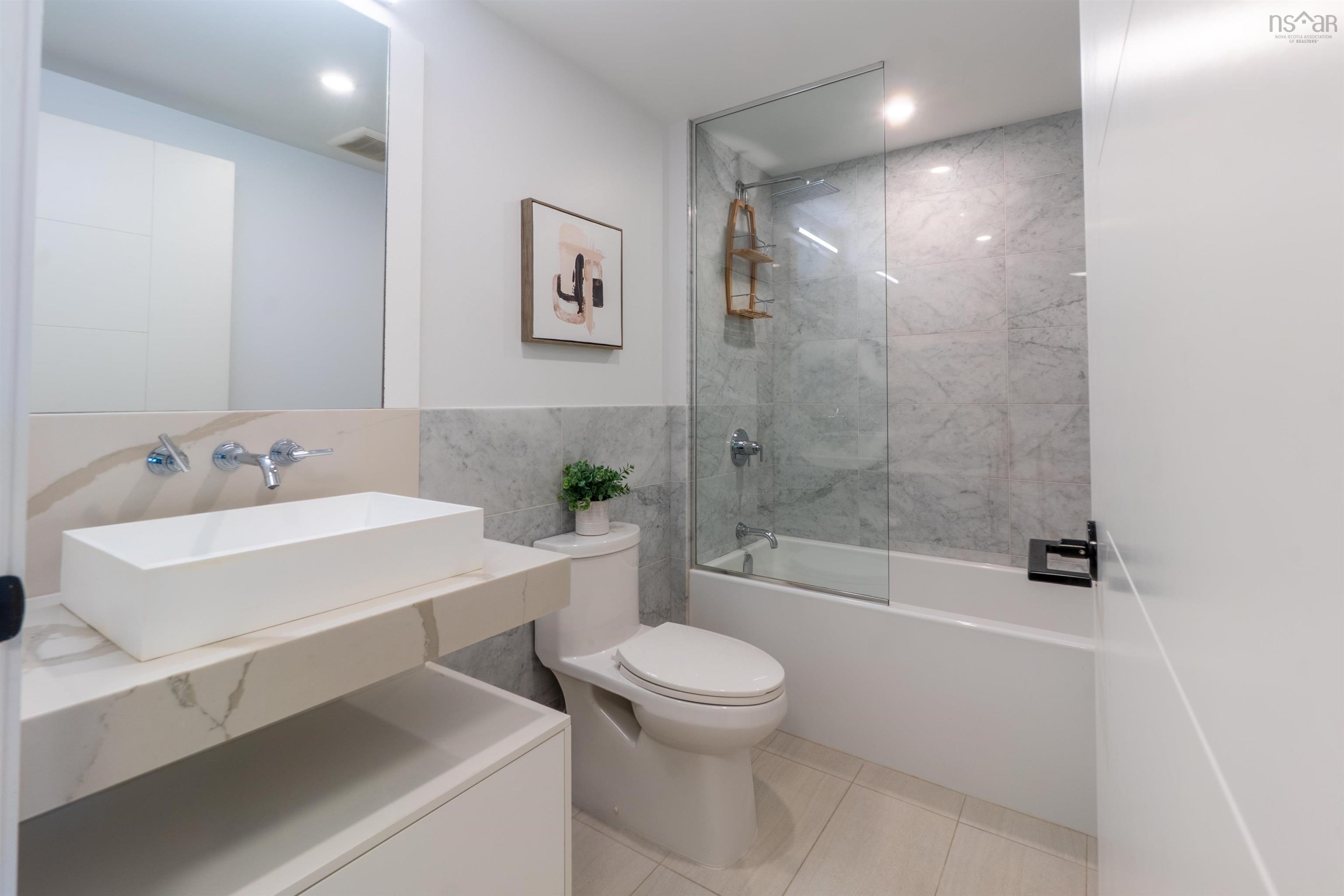$579,900.00: 1001 1650 Granville Street, Halifax