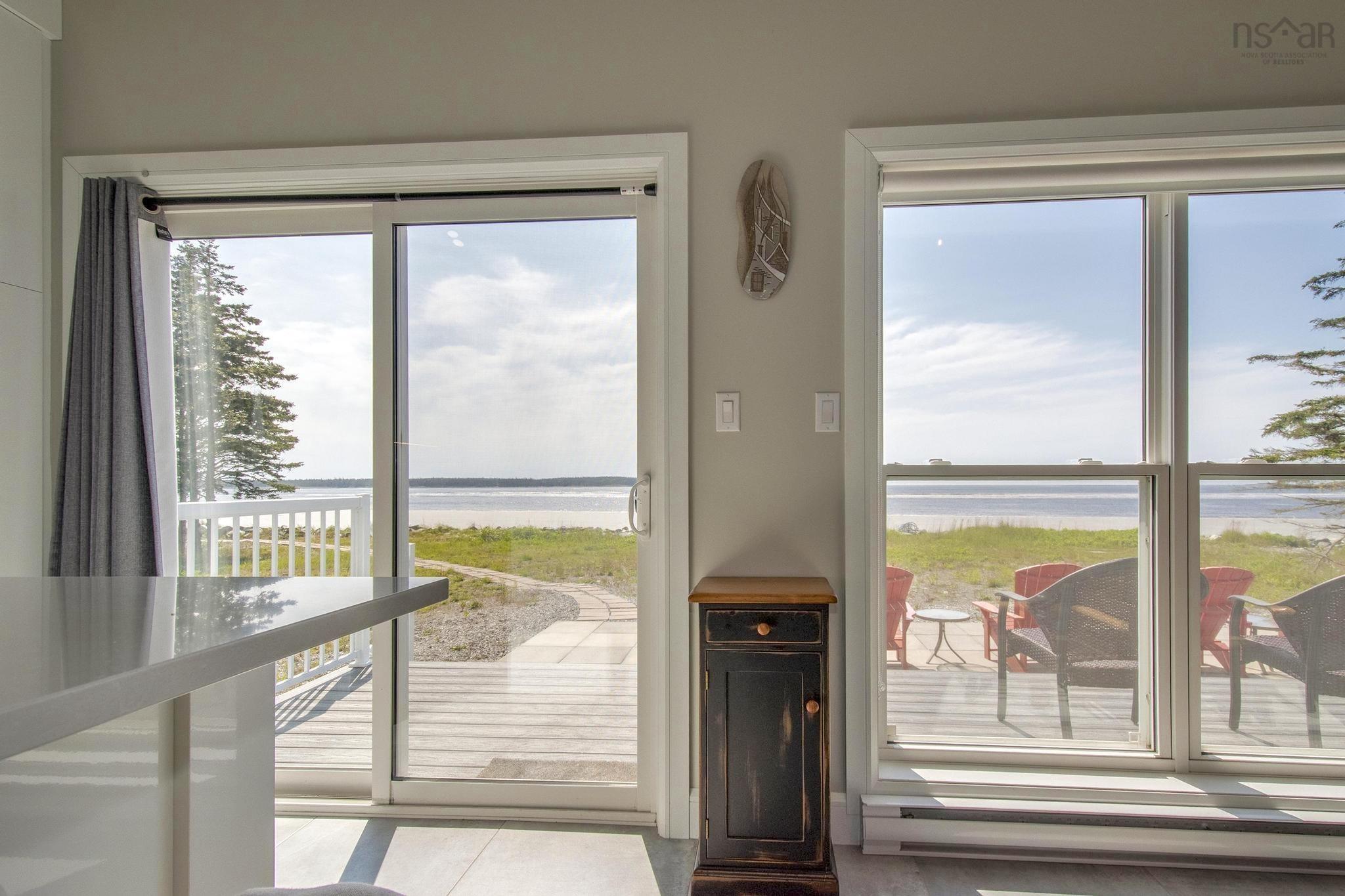 $895,000.00: 70 Seaside Drive, Louis Head