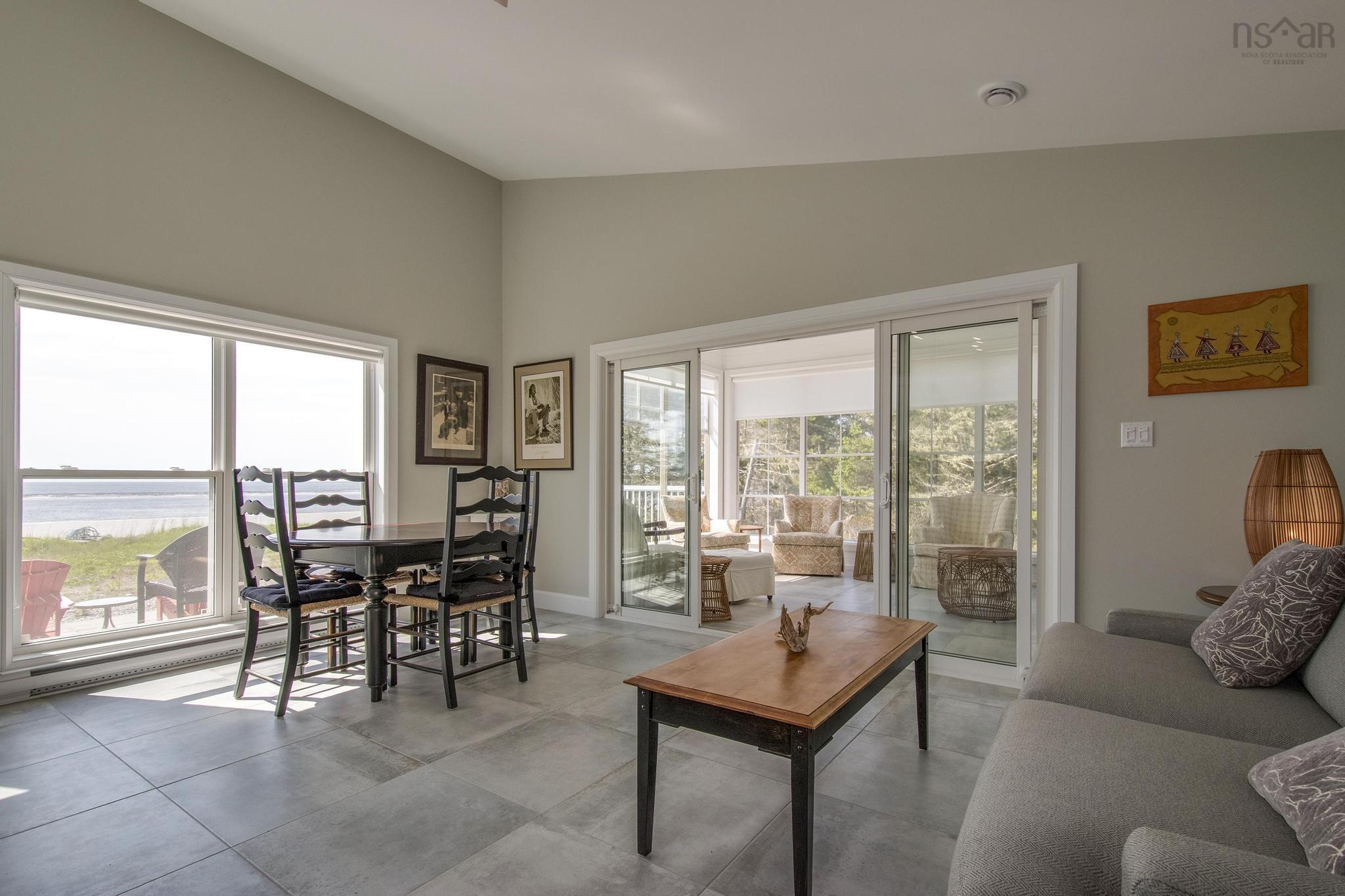 $895,000.00: 70 Seaside Drive, Louis Head