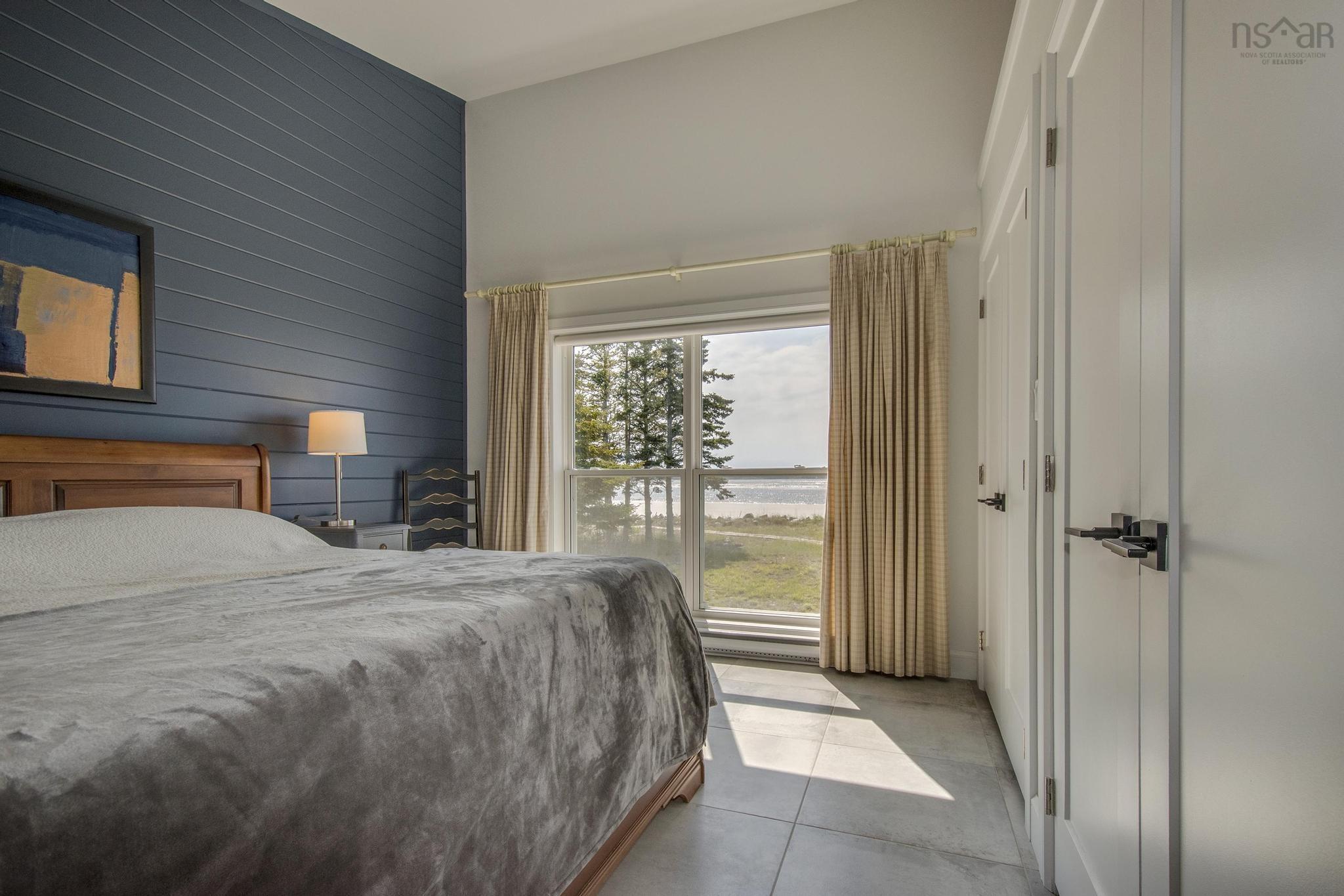 $895,000.00: 70 Seaside Drive, Louis Head