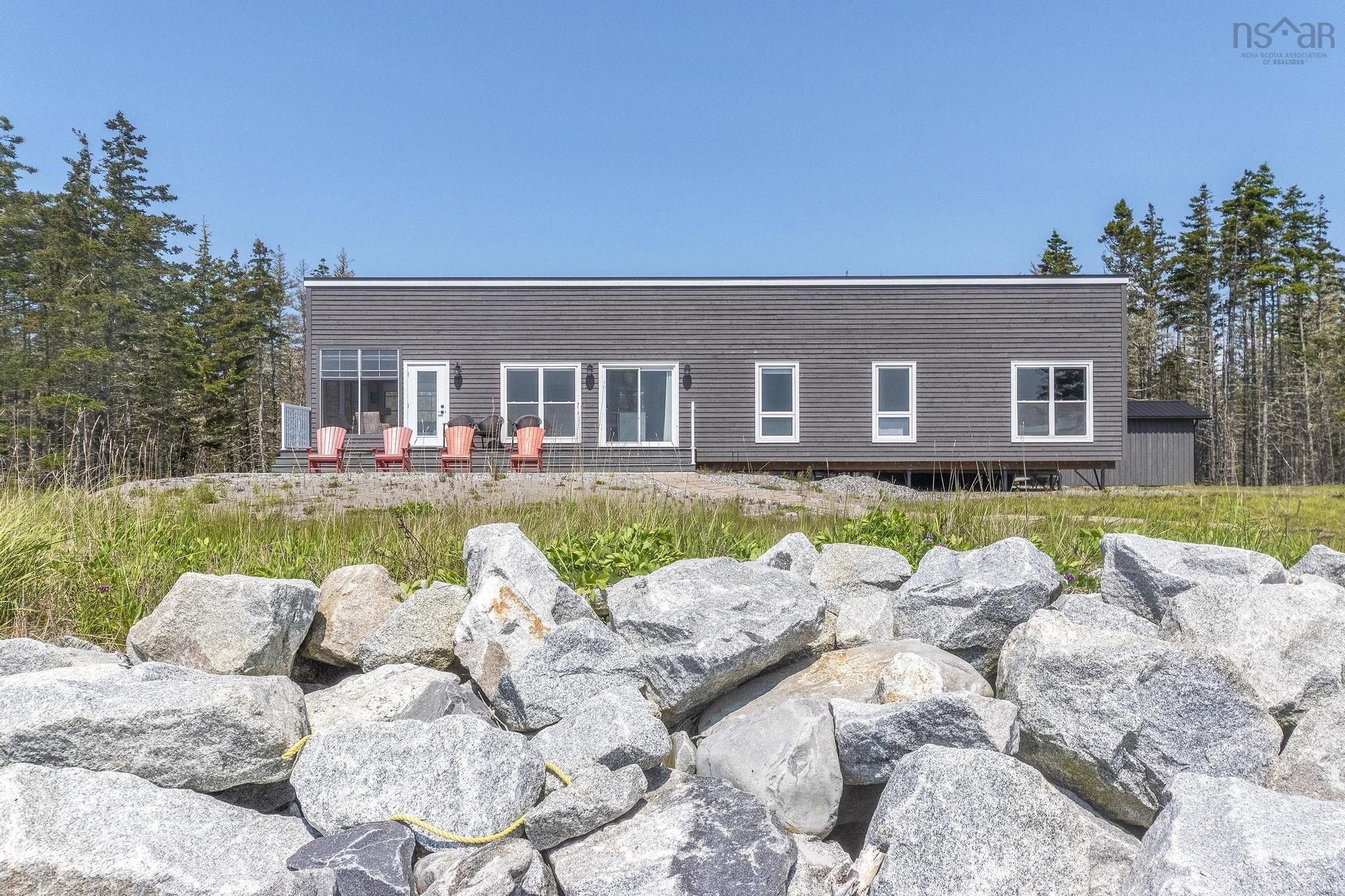 $895,000.00: 70 Seaside Drive, Louis Head