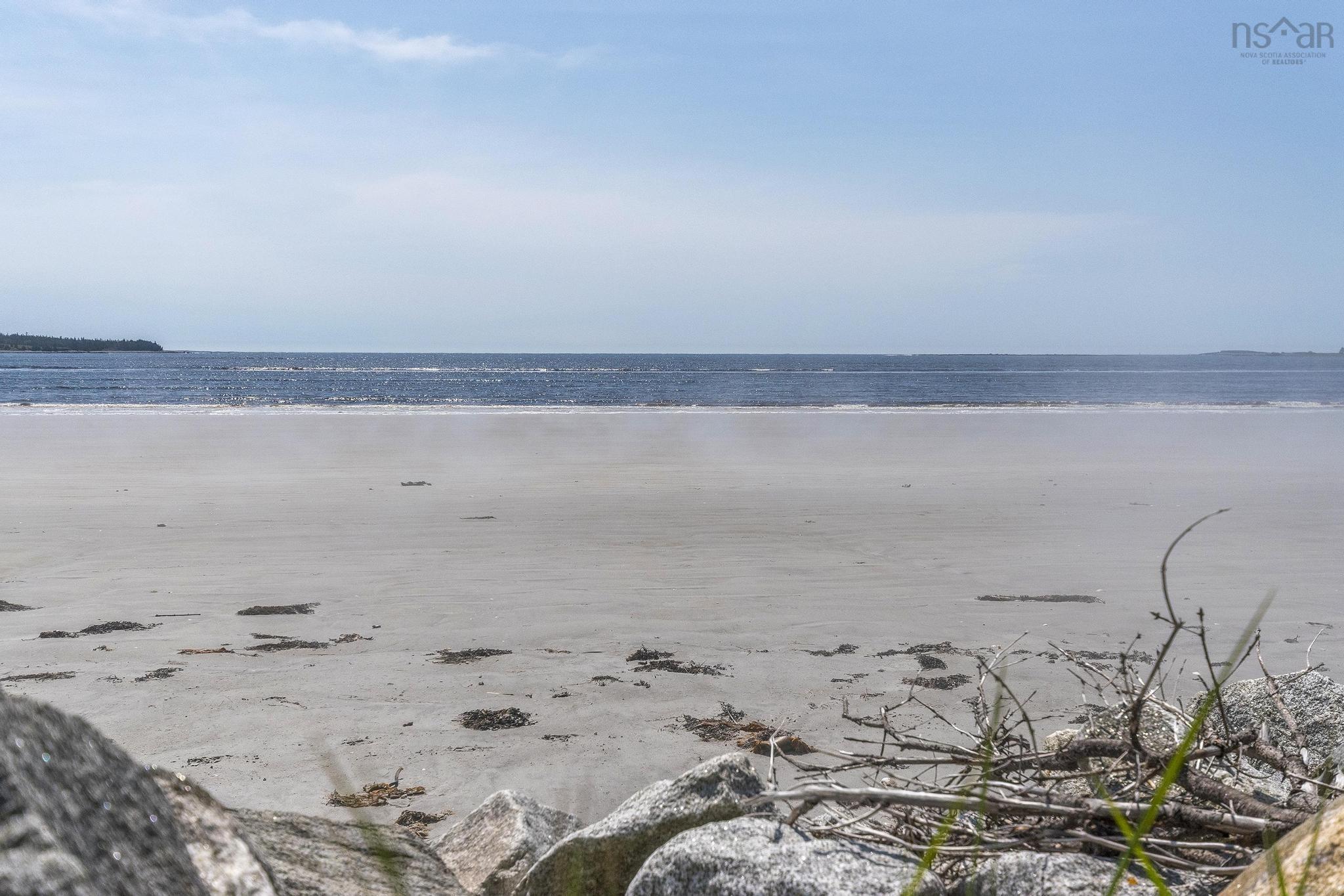 $895,000.00: 70 Seaside Drive, Louis Head