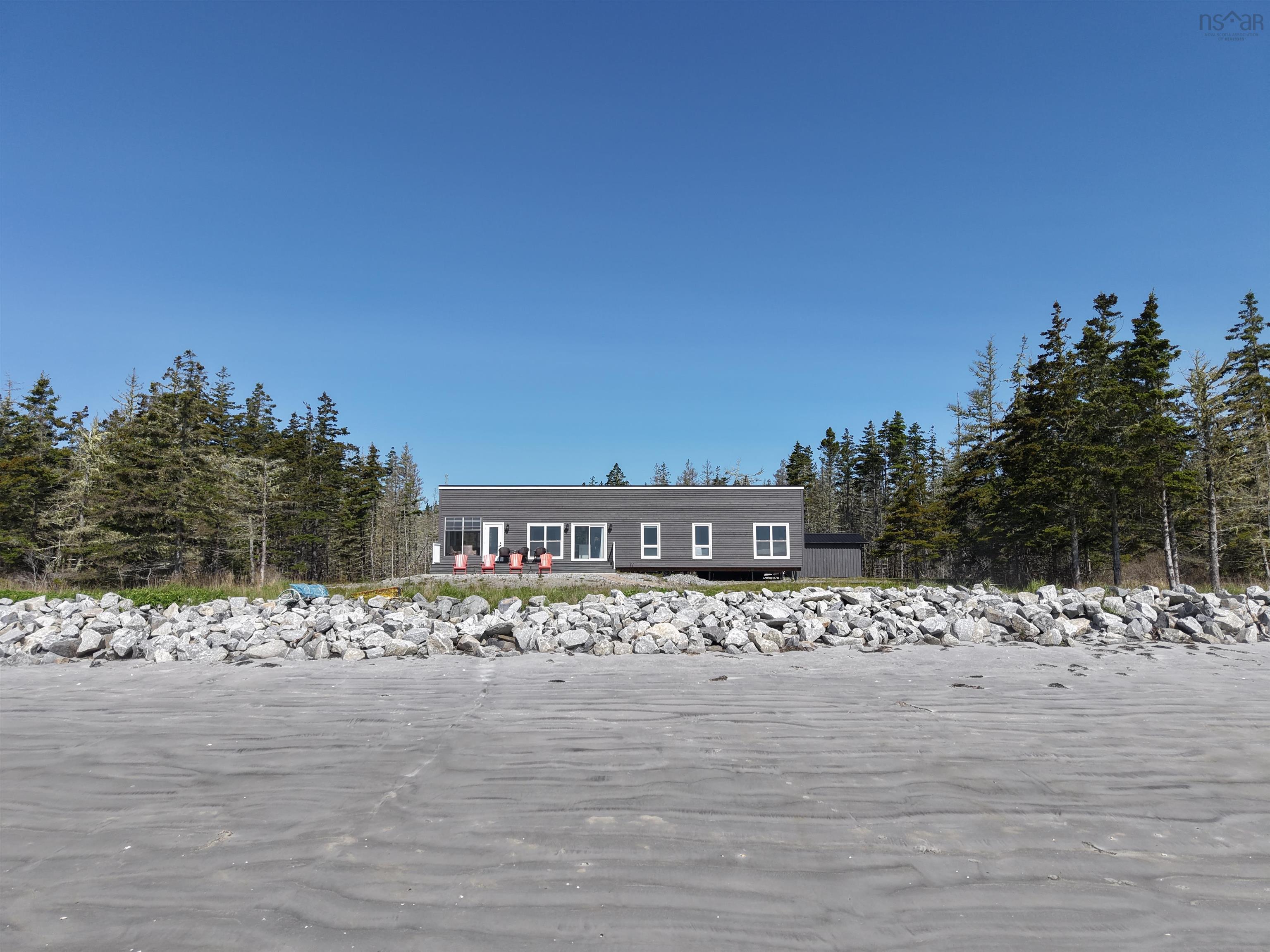 $895,000.00: 70 Seaside Drive, Louis Head