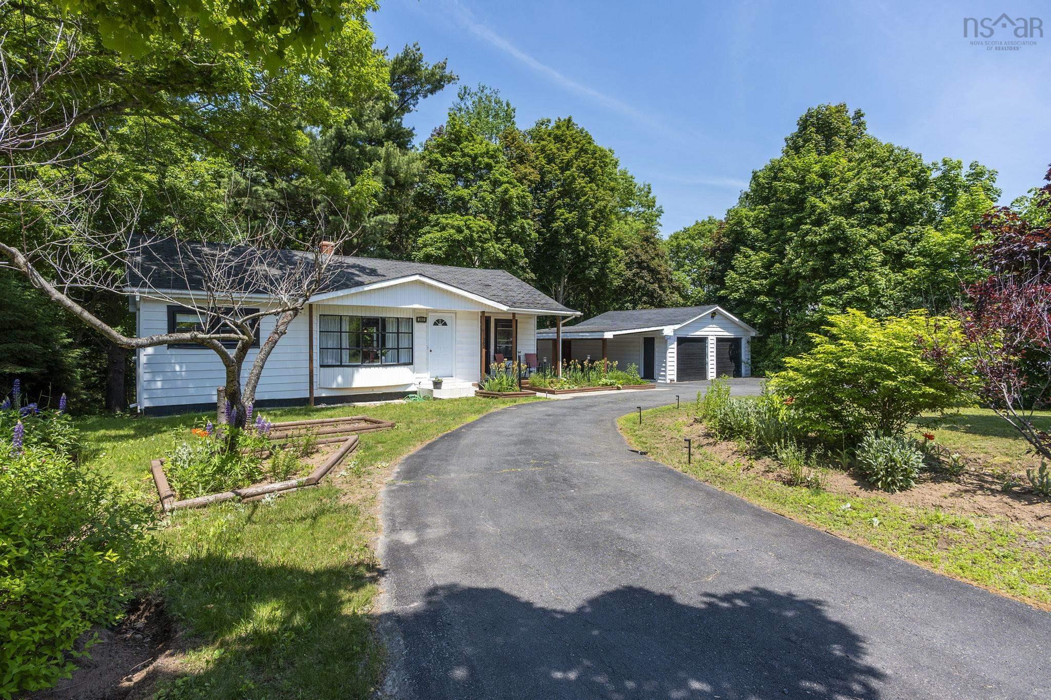 $340,000.00: 393 Park Street, Kentville