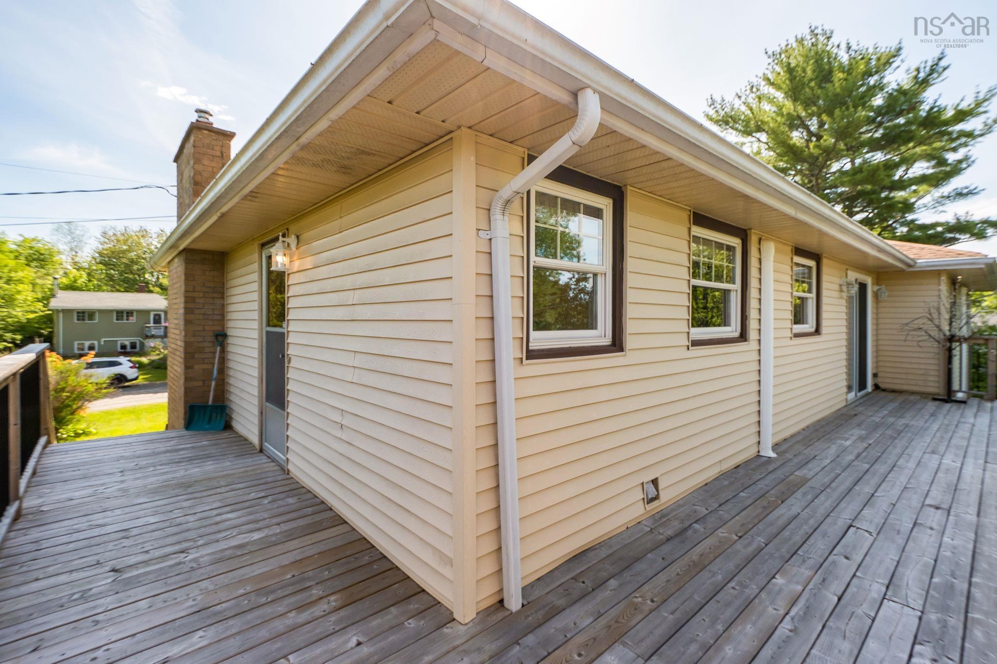 $515,000.00: 4 Allen Drive, Mount Uniacke