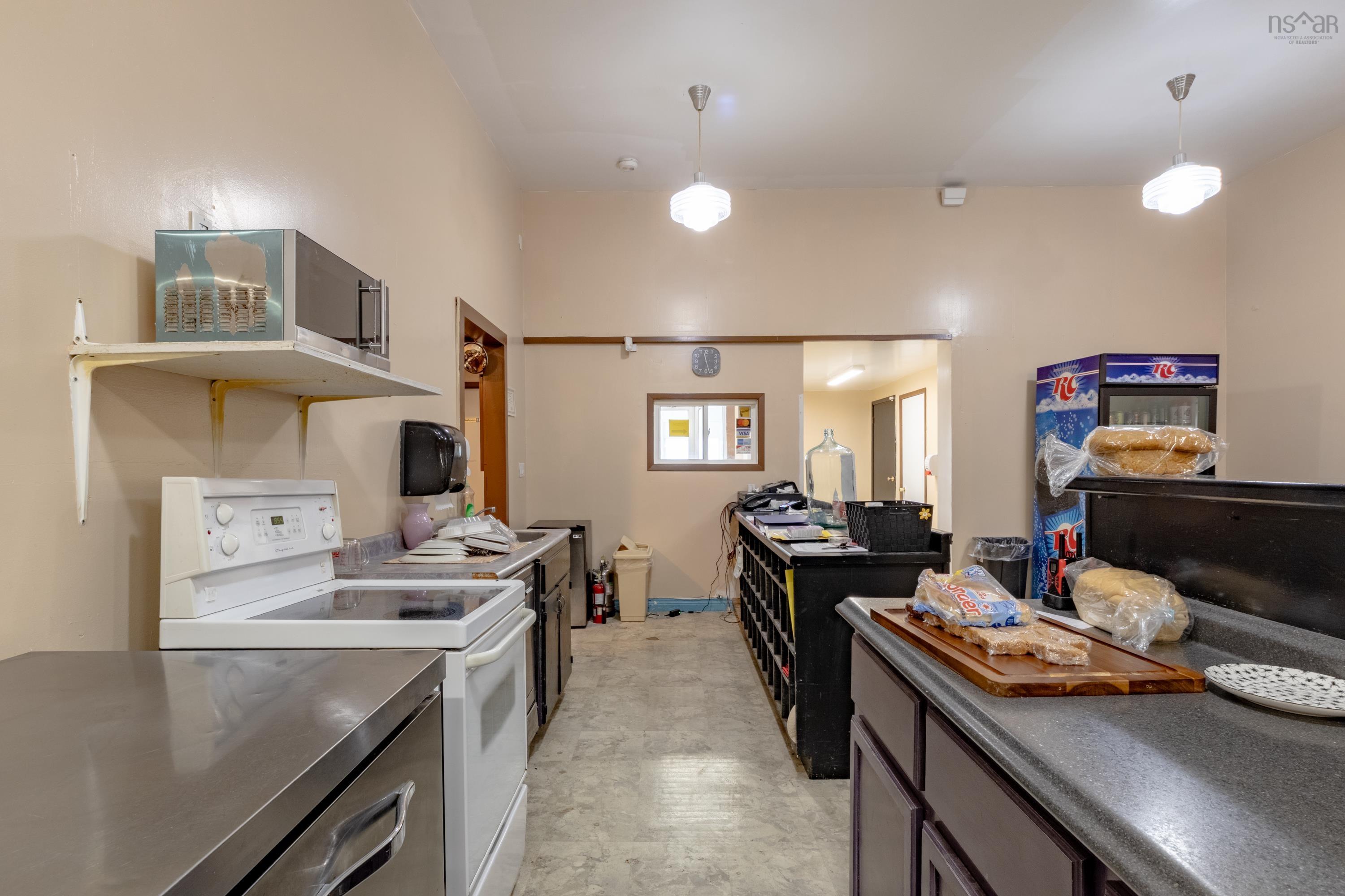 $375,000.00: 960 Highway 1, Little Brook
