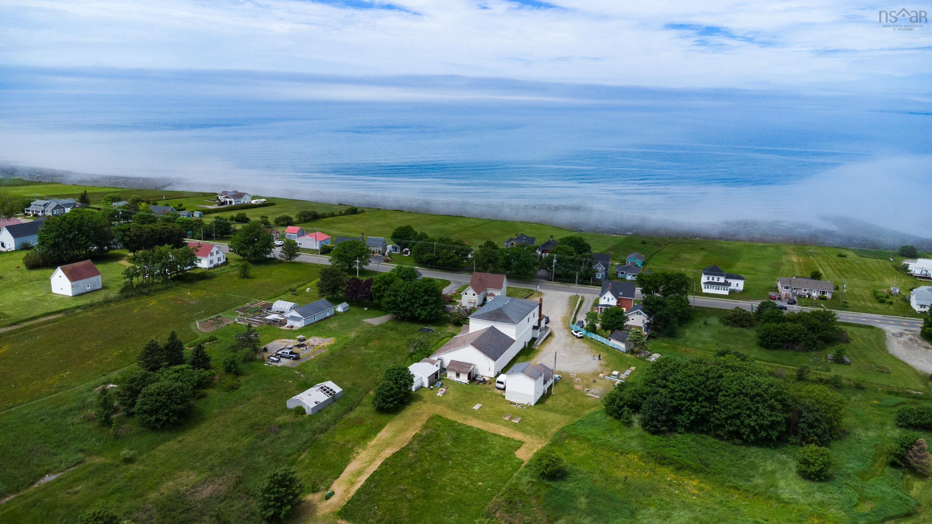 $375,000.00: 960 Highway 1, Little Brook