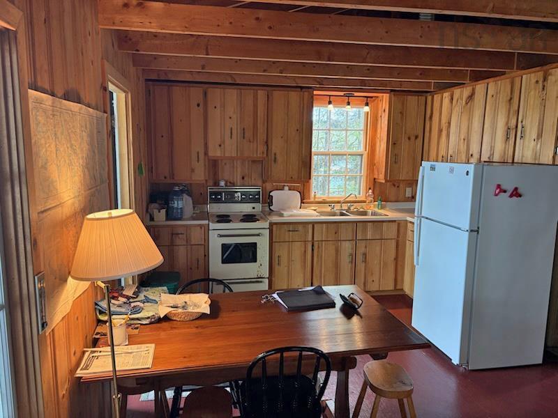 $649,000.00: 195 Beach Point Road, Martins River