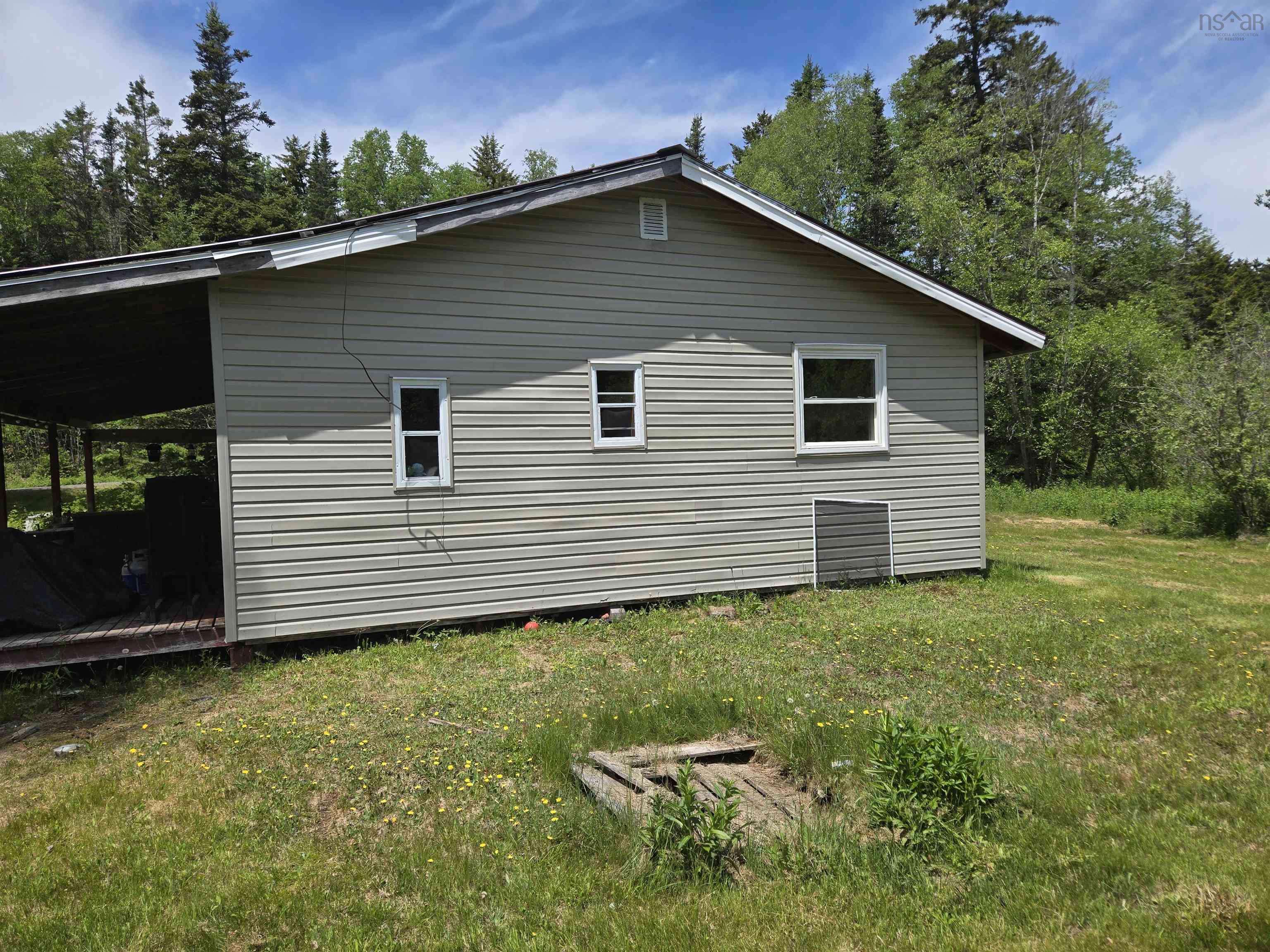 $74,500.00: 214 NEW BRITTAIN Road, Five Islands