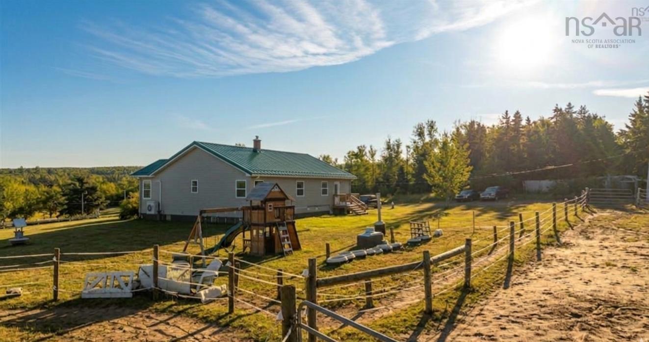 $549,900.00: 8063 Highway 311, Tatamagouche