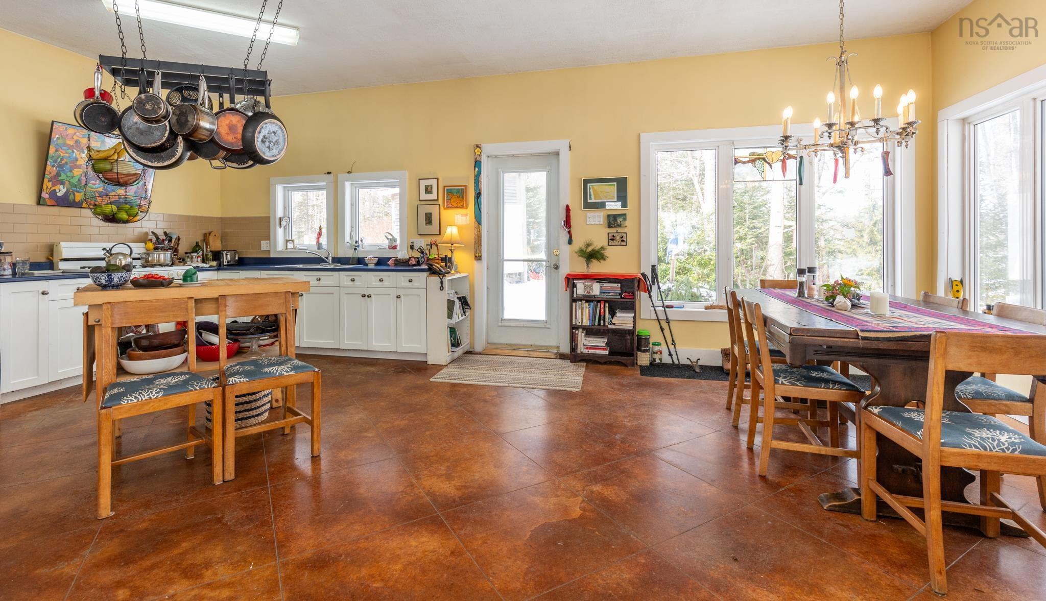 $599,900.00: 1542 Canaan Road, Canaan