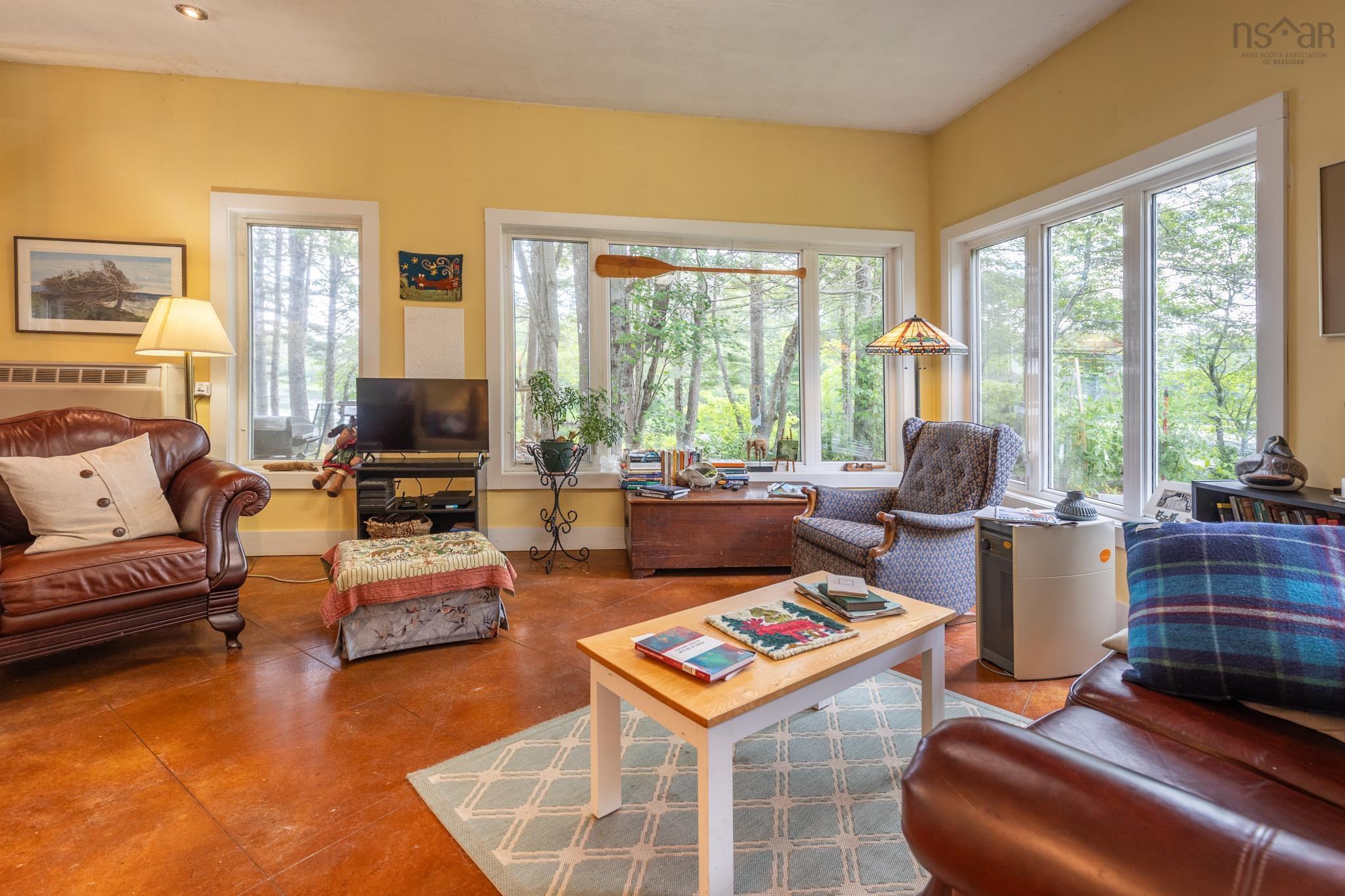 $599,900.00: 1542 Canaan Road, Canaan
