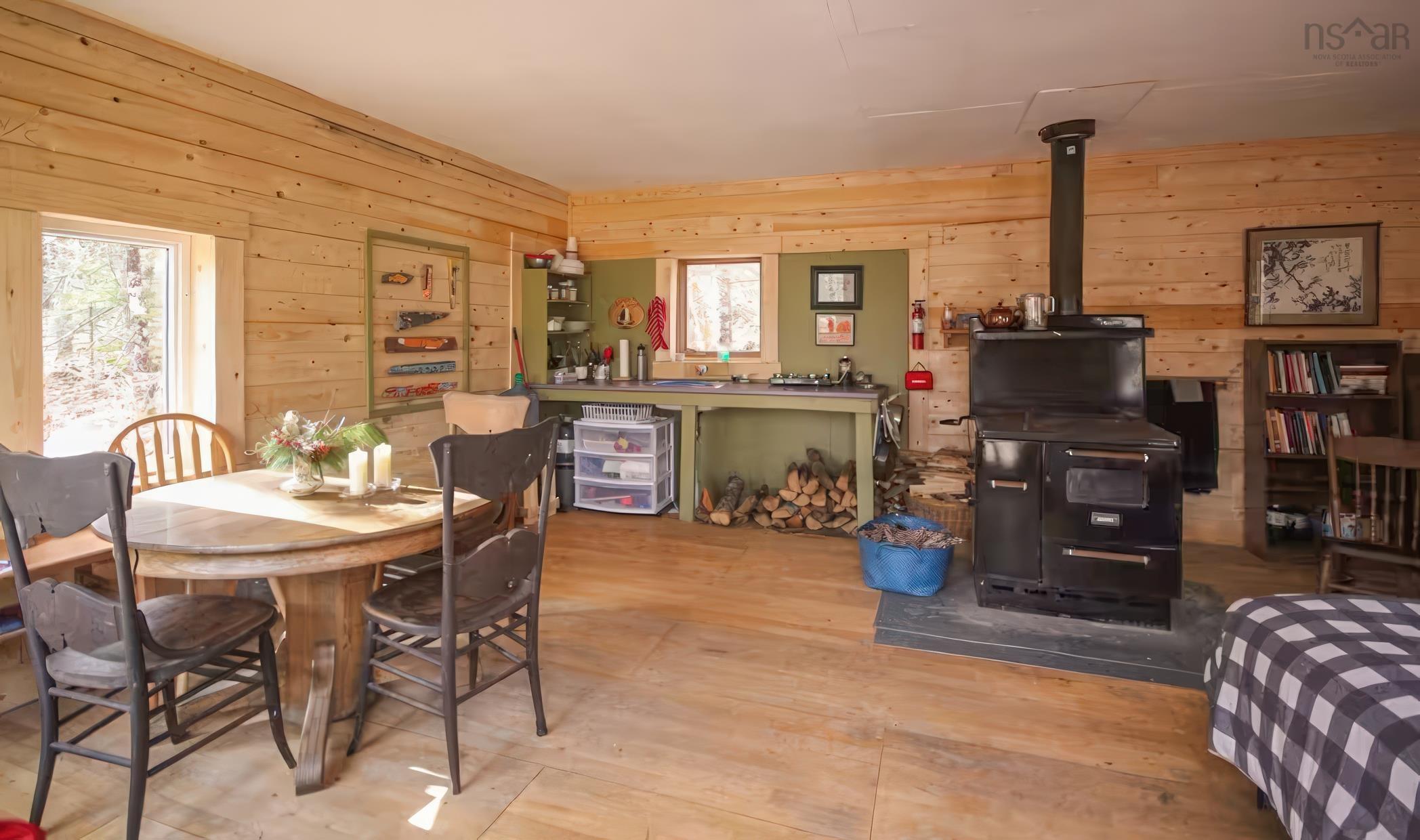 $599,900.00: 1542 Canaan Road, Canaan