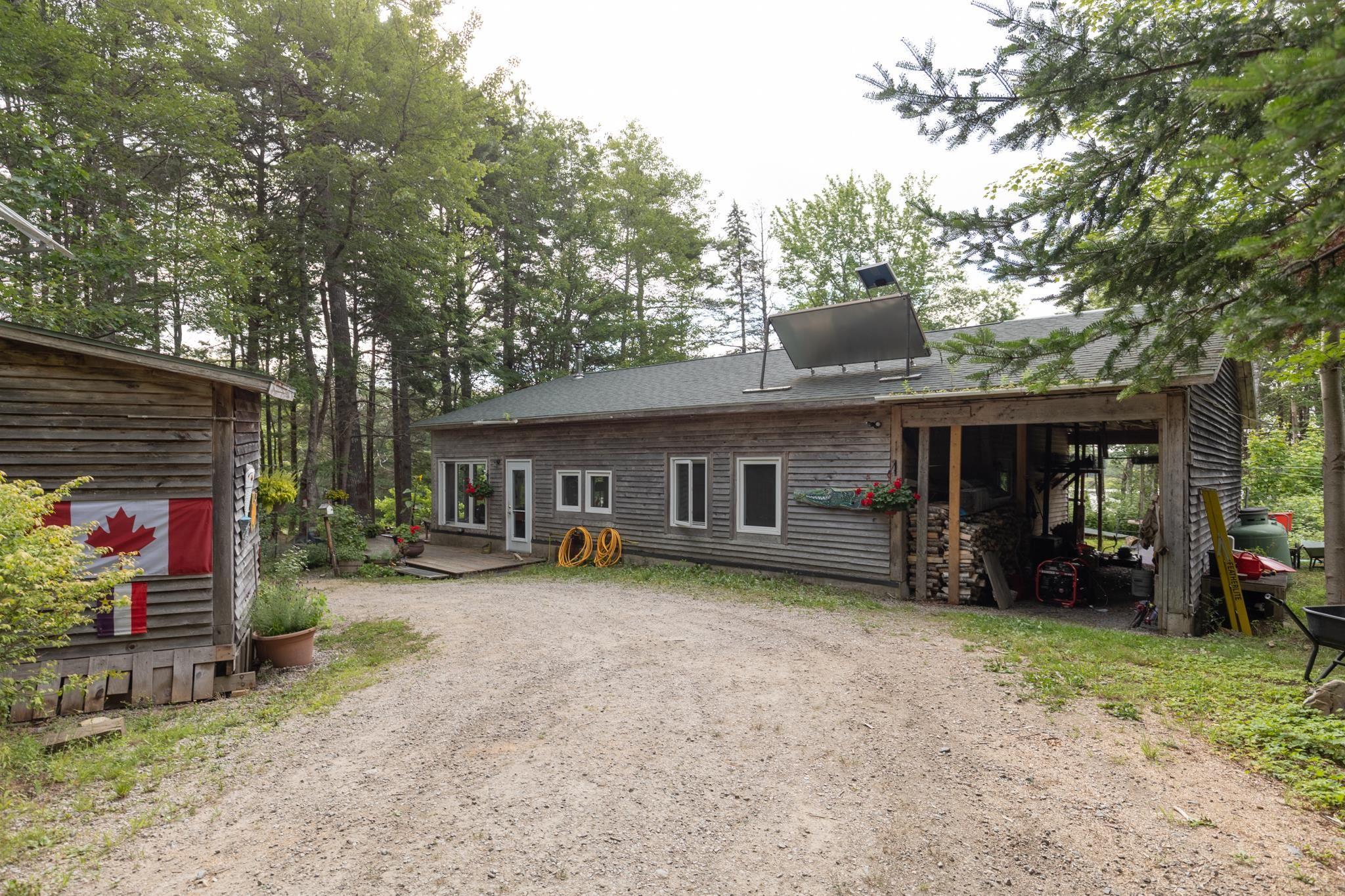 $599,900.00: 1542 Canaan Road, Canaan