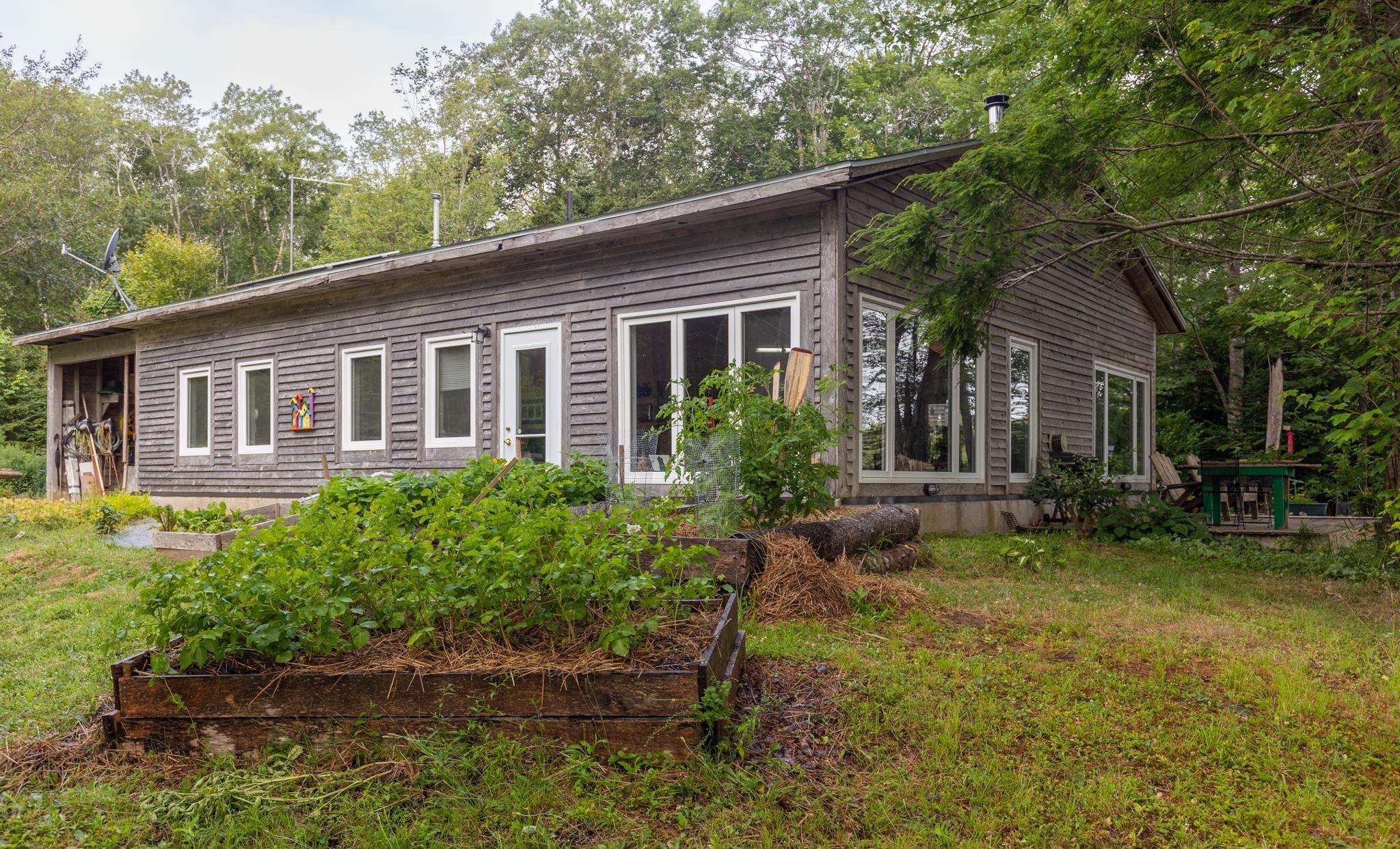 $599,900.00: 1542 Canaan Road, Canaan