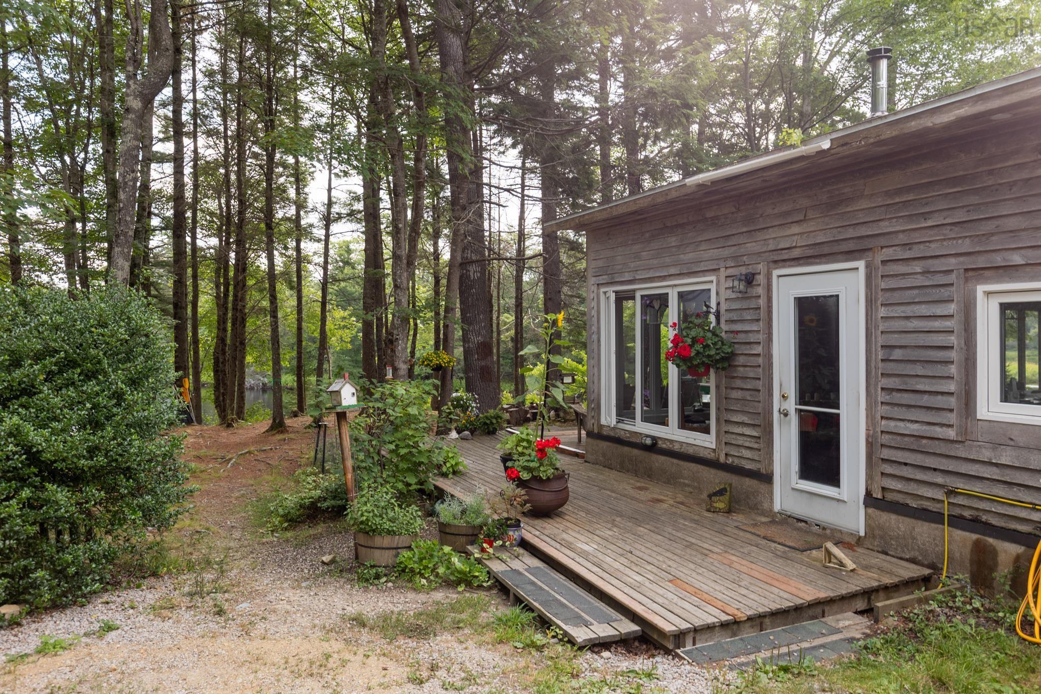 $599,900.00: 1542 Canaan Road, Canaan