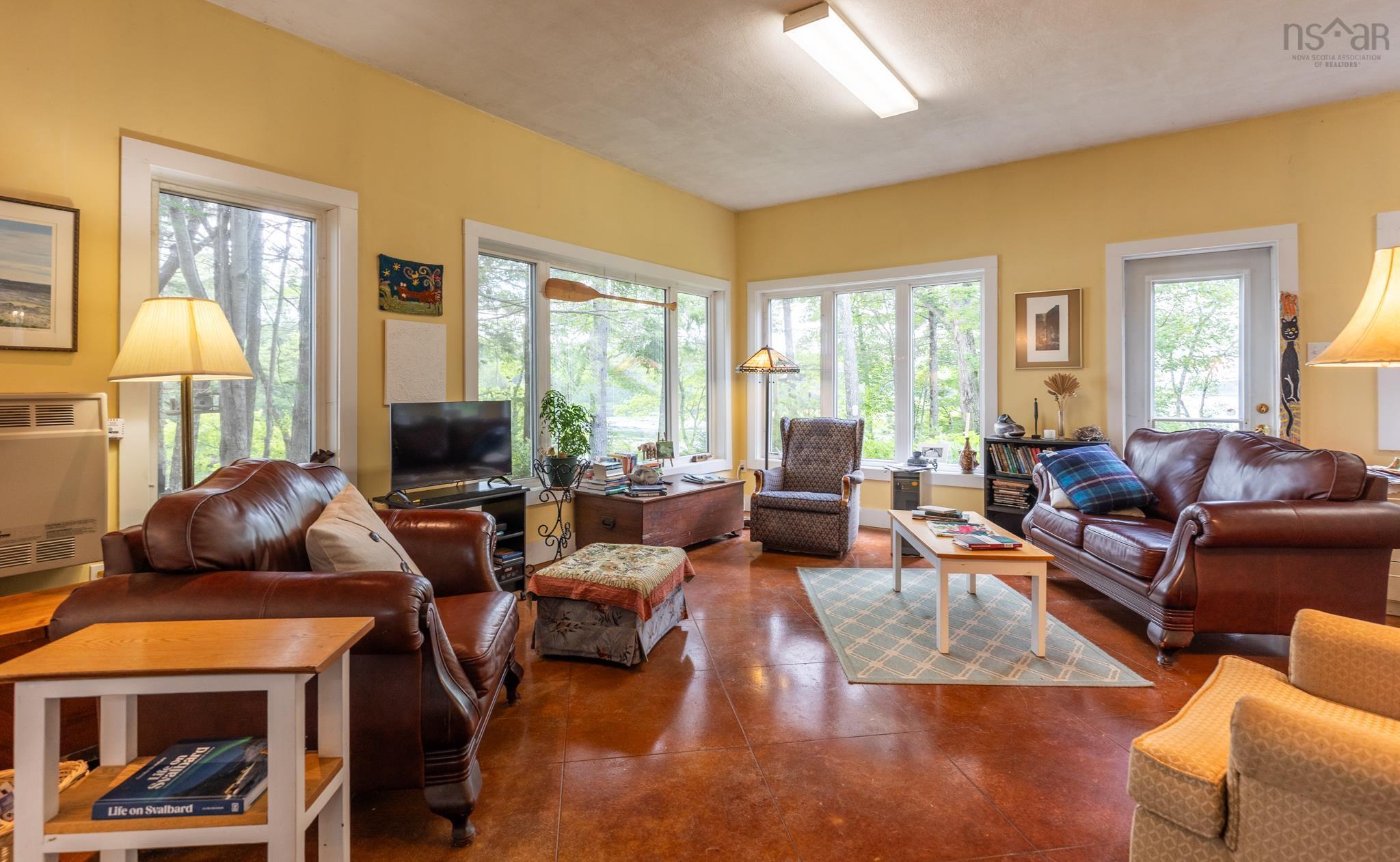 $599,900.00: 1542 Canaan Road, Canaan
