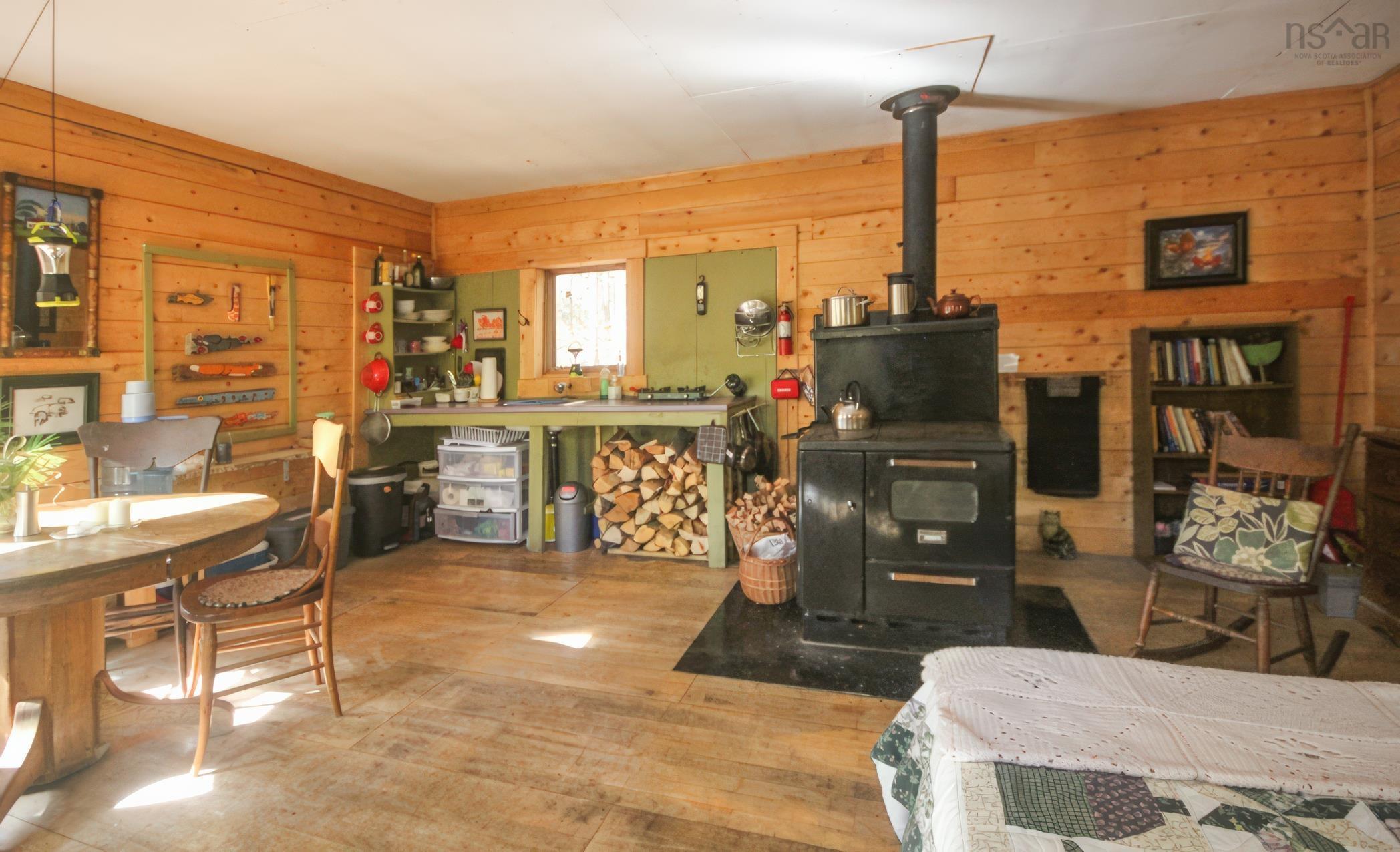 $599,900.00: 1542 Canaan Road, Canaan