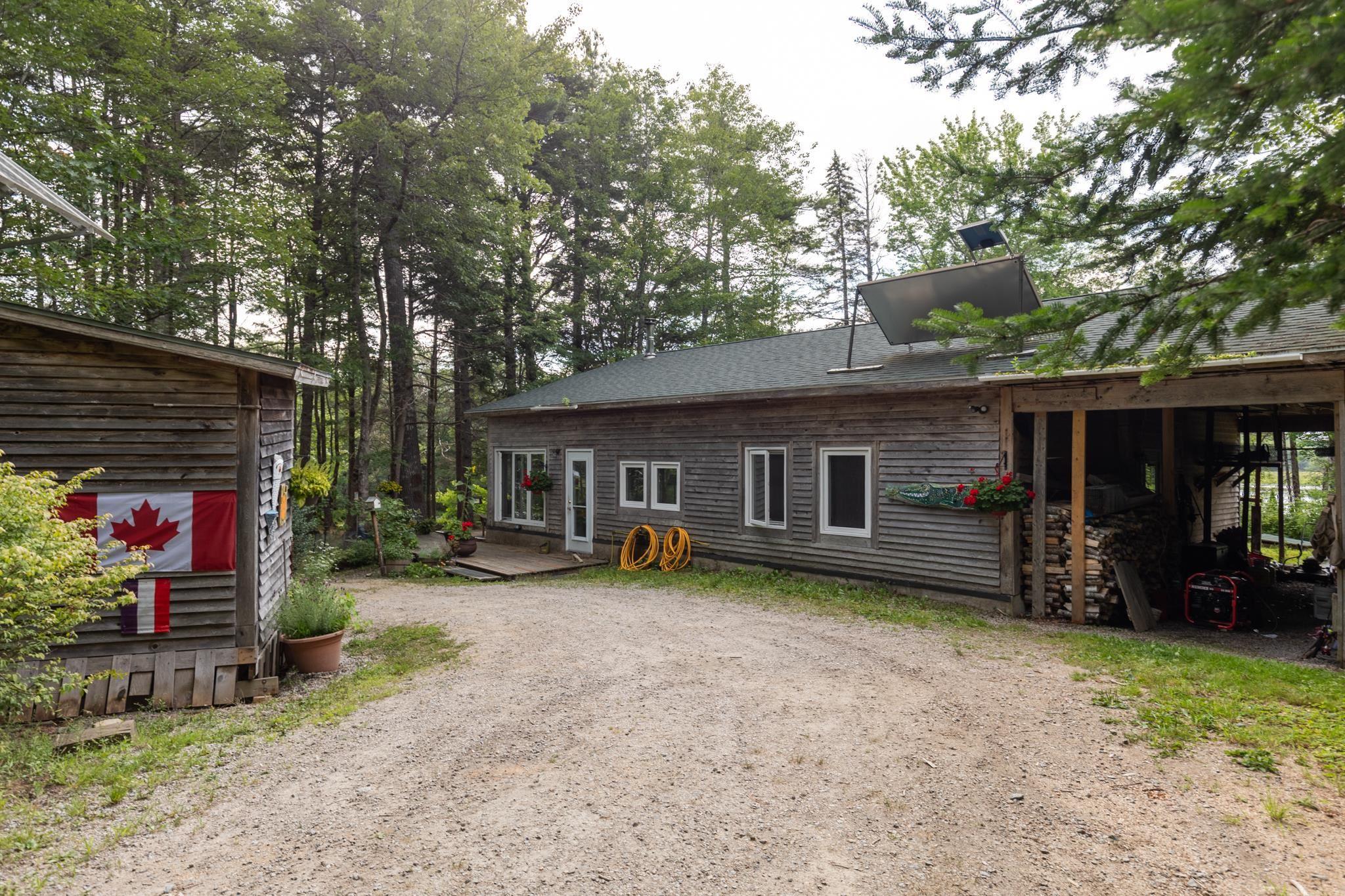 $599,900.00: 1542 Canaan Road, Canaan