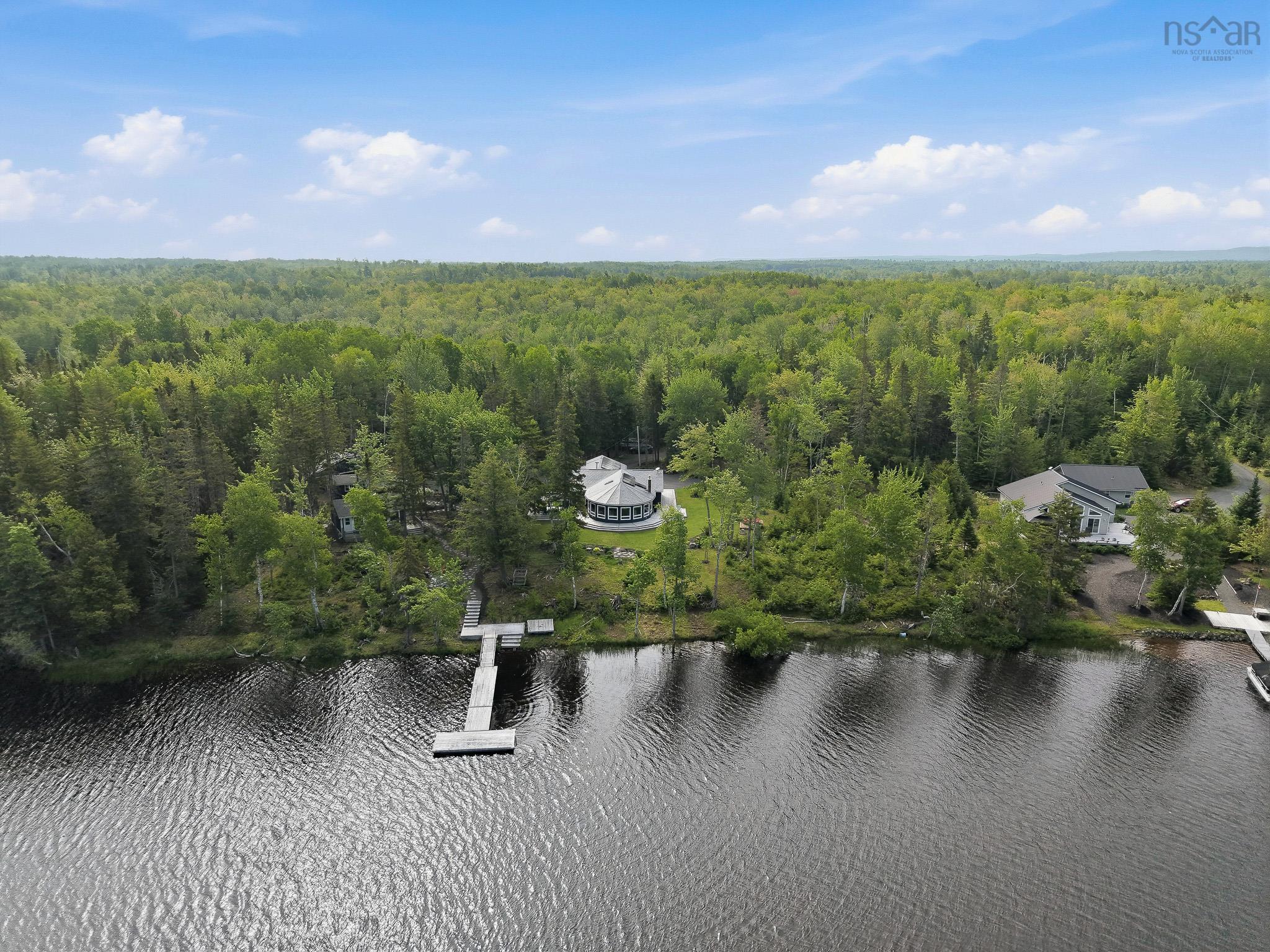 $924,900.00: 53 Leonard Drive, Mattatall Lake
