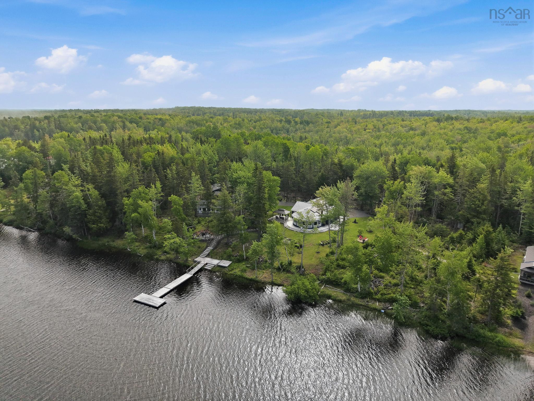 $924,900.00: 53 Leonard Drive, Mattatall Lake