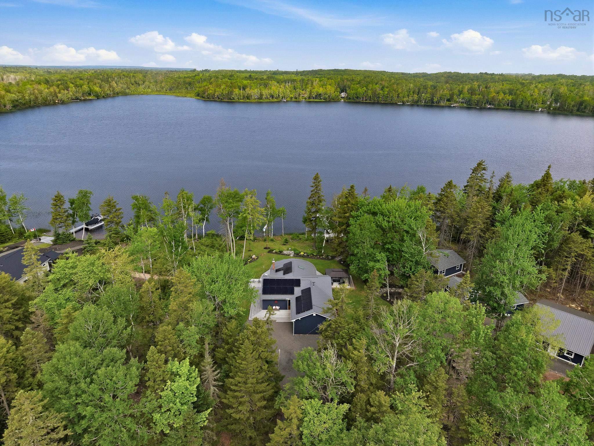 $924,900.00: 53 Leonard Drive, Mattatall Lake