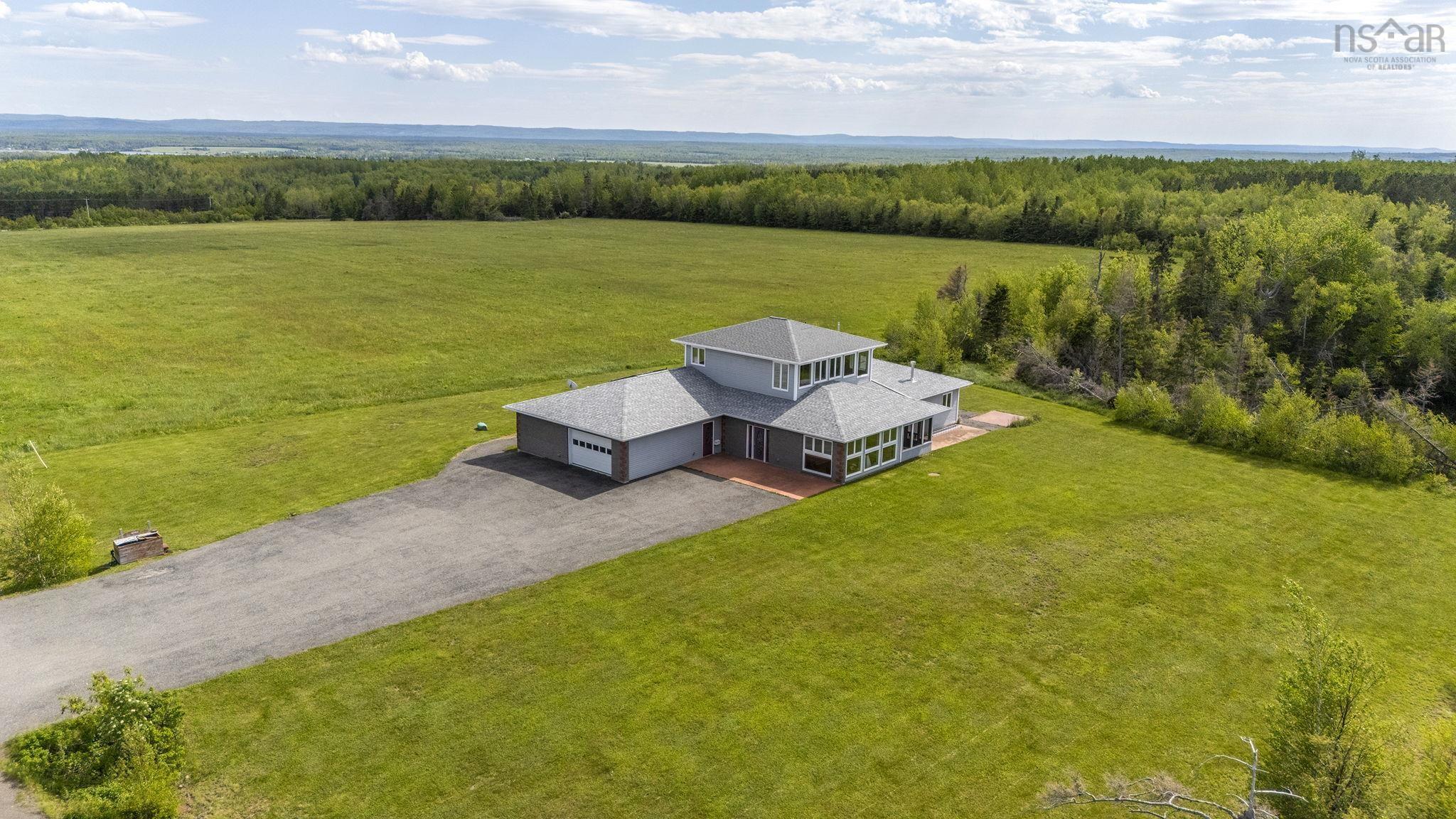 $925,000.00: 335 Smith Road, Malagash
