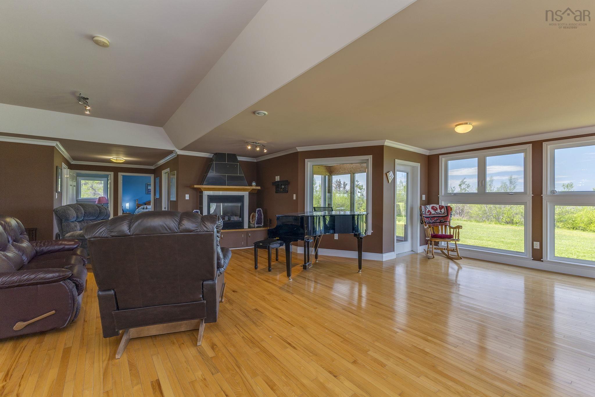 $925,000.00: 335 Smith Road, Malagash