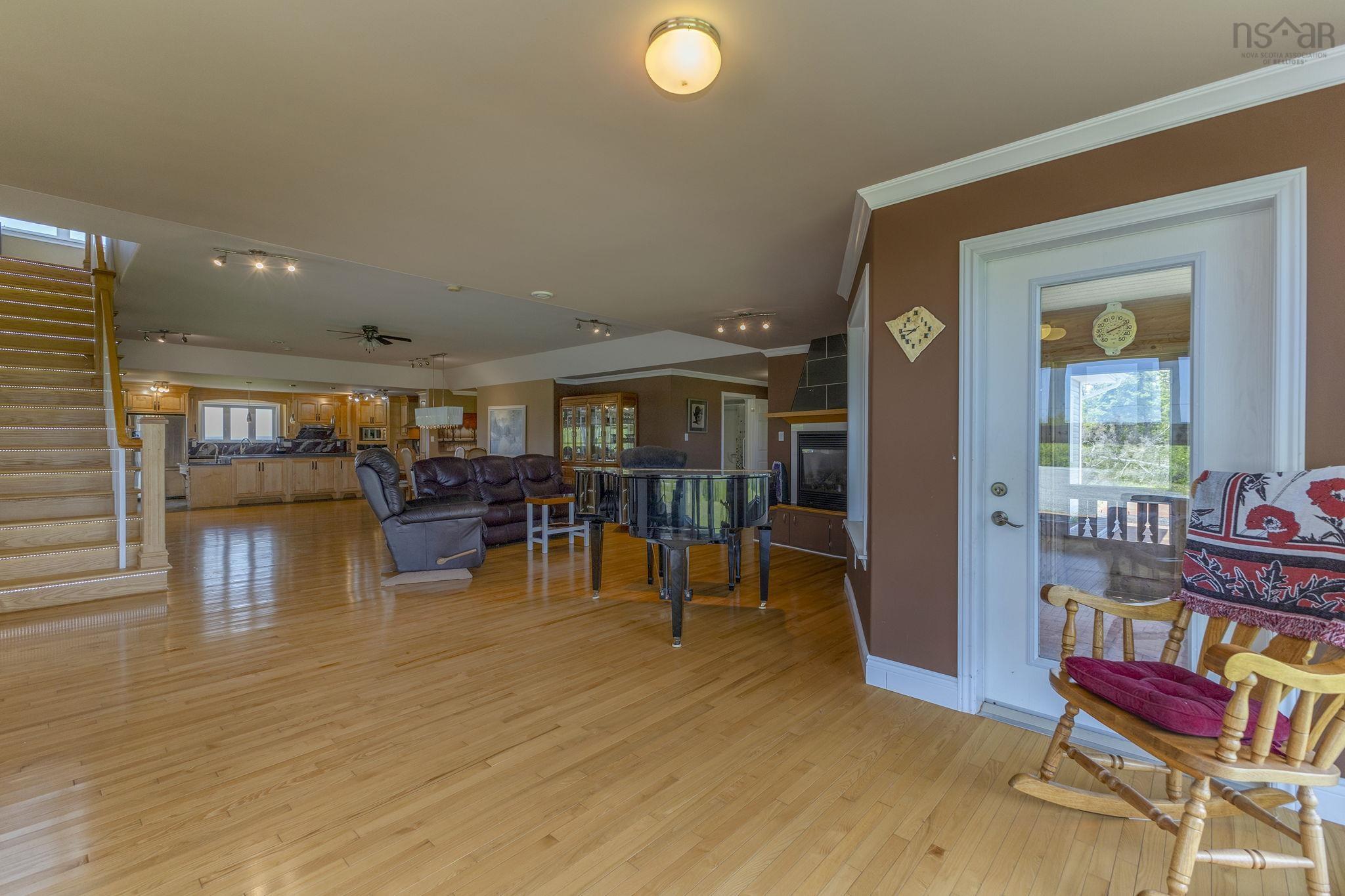 $925,000.00: 335 Smith Road, Malagash