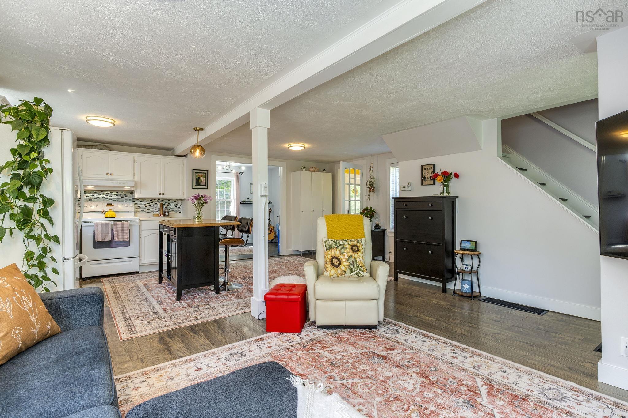 $499,900.00: 1758 Highway 277, Carrolls Corner