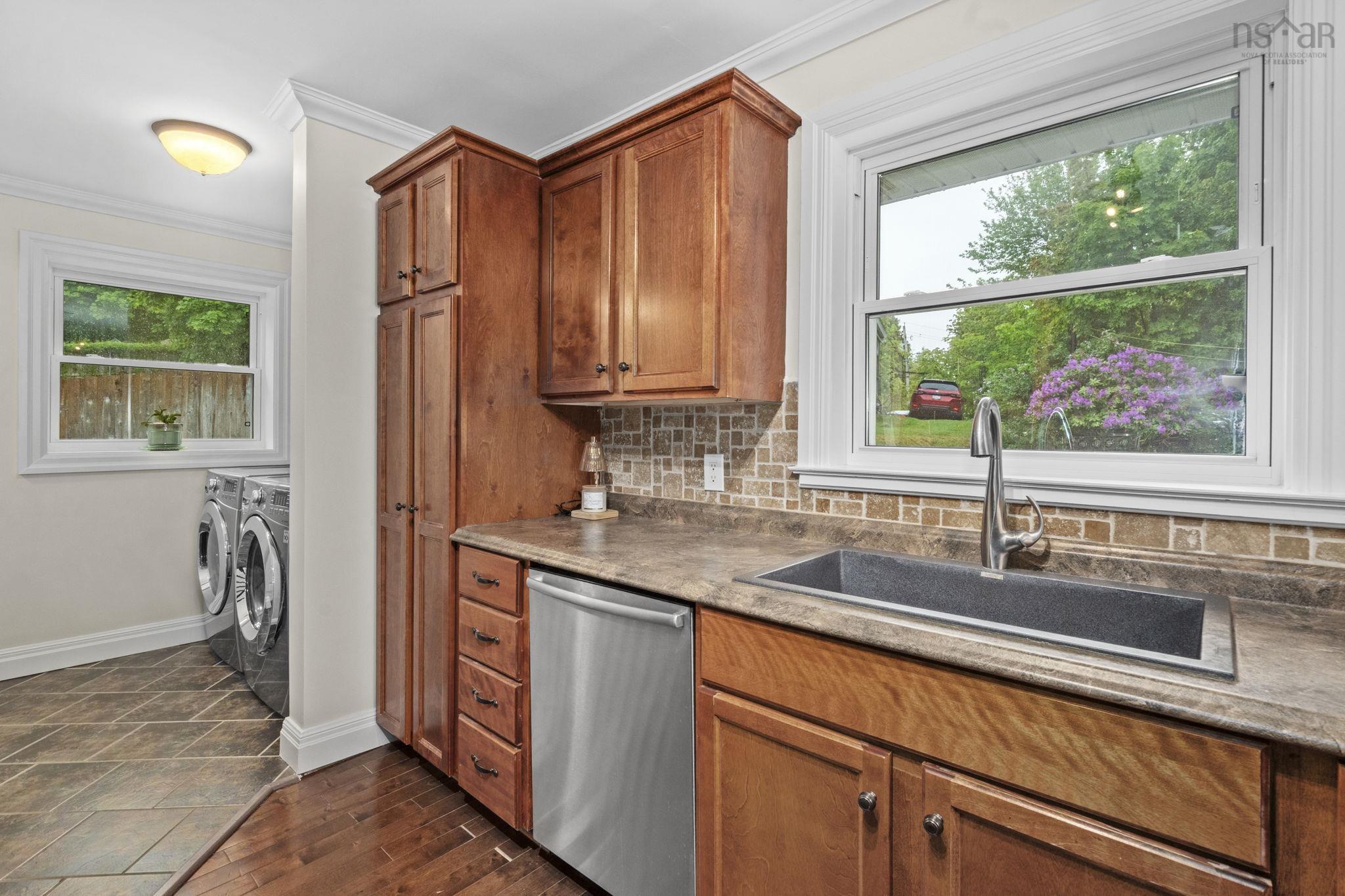 $339,900.00: 305 Fraser Street, New Glasgow