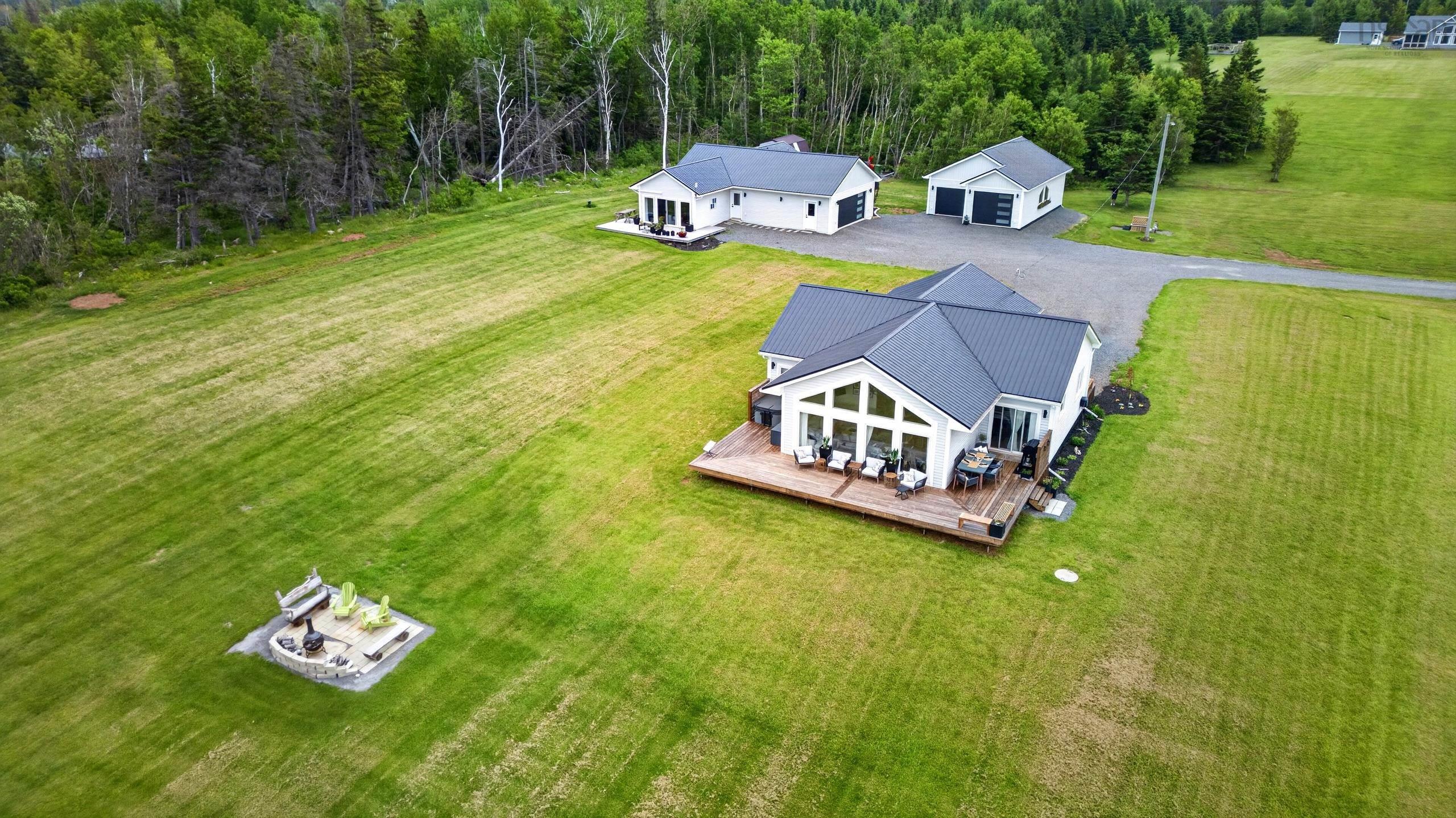 $999,500.00: 48 KEIFERD SHORE Lane, Gulf Shore