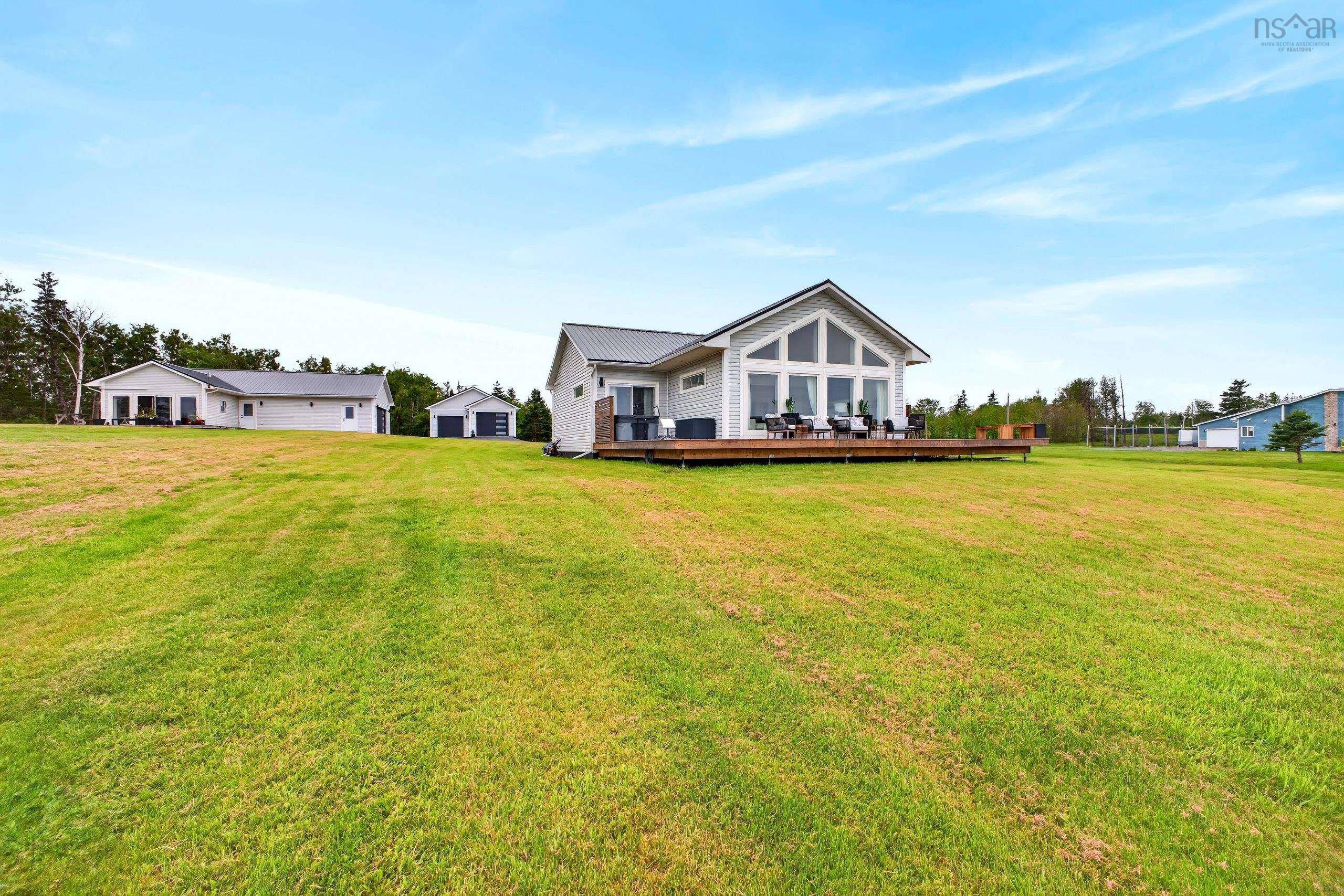 $999,500.00: 48 KEIFERD SHORE Lane, Gulf Shore