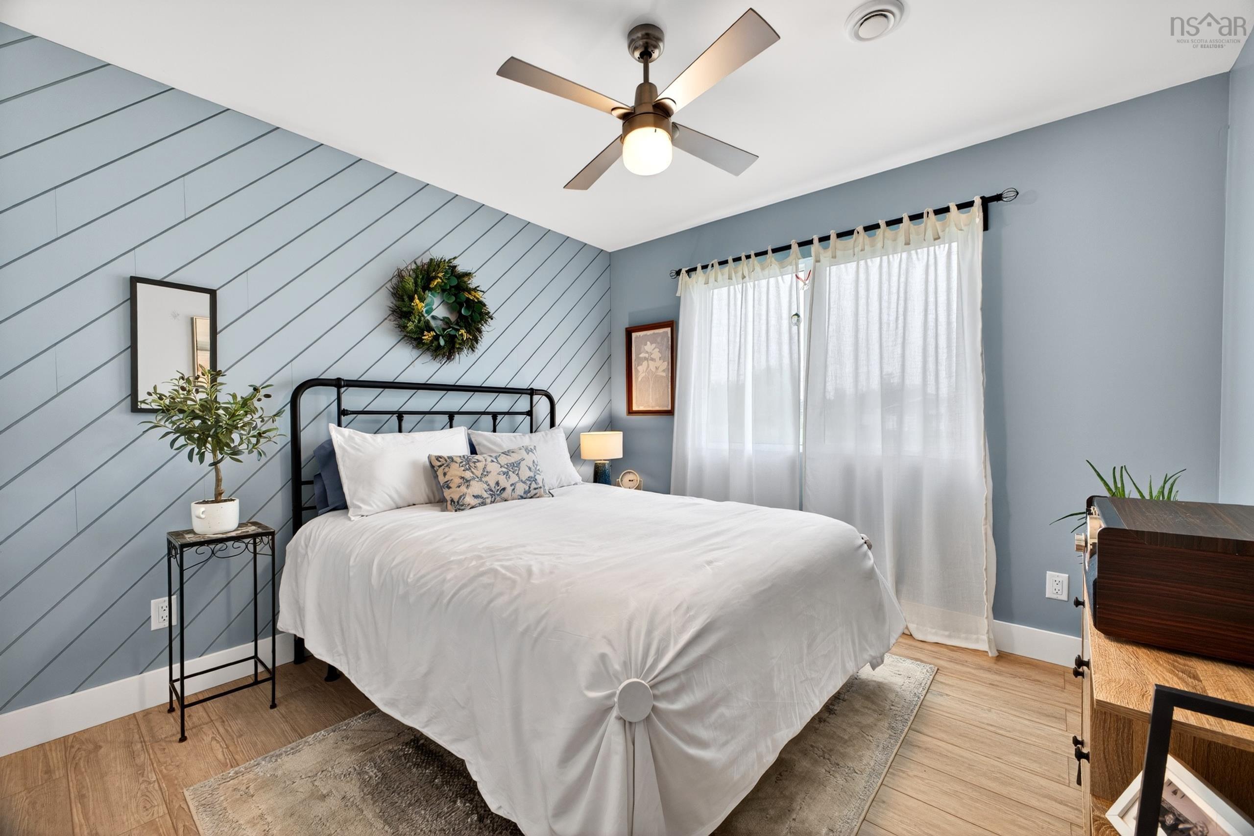 $999,500.00: 48 KEIFERD SHORE Lane, Gulf Shore
