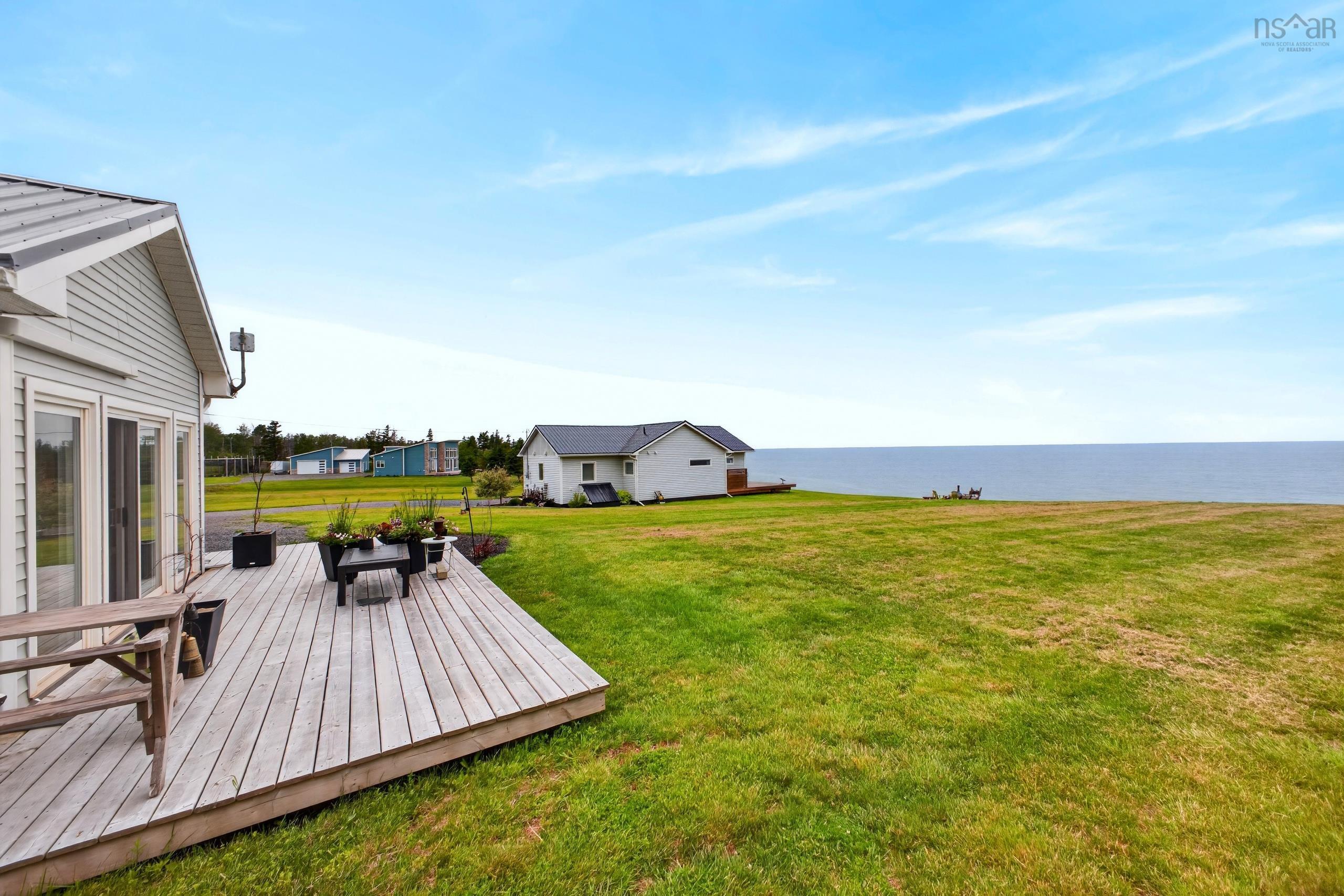 $999,500.00: 48 KEIFERD SHORE Lane, Gulf Shore
