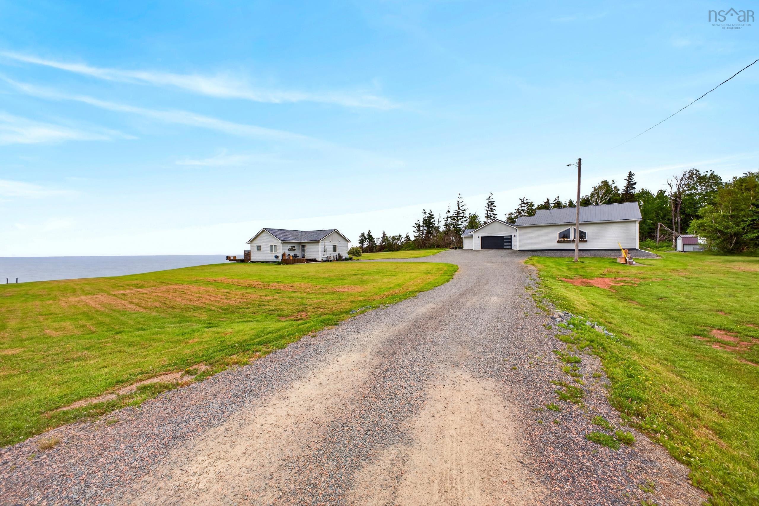 $999,500.00: 48 KEIFERD SHORE Lane, Gulf Shore