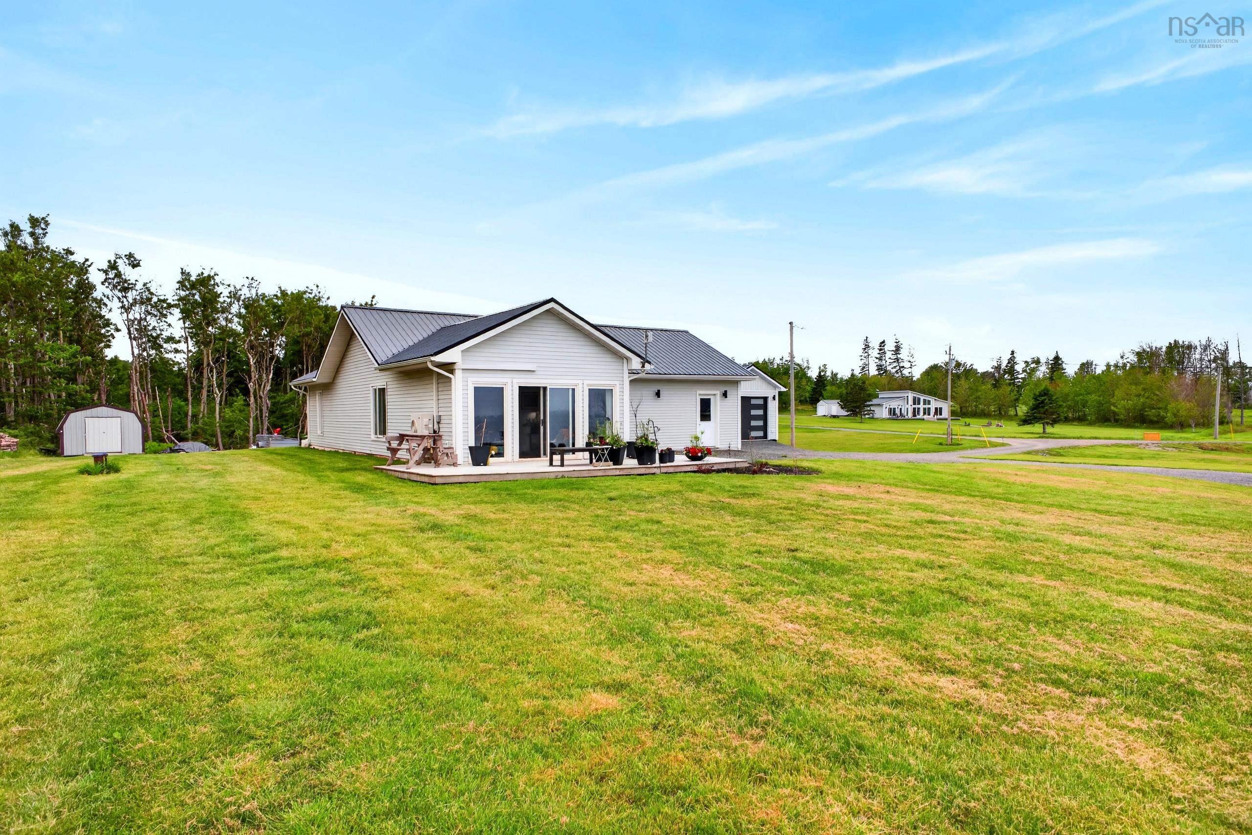 $999,500.00: 48 KEIFERD SHORE Lane, Gulf Shore