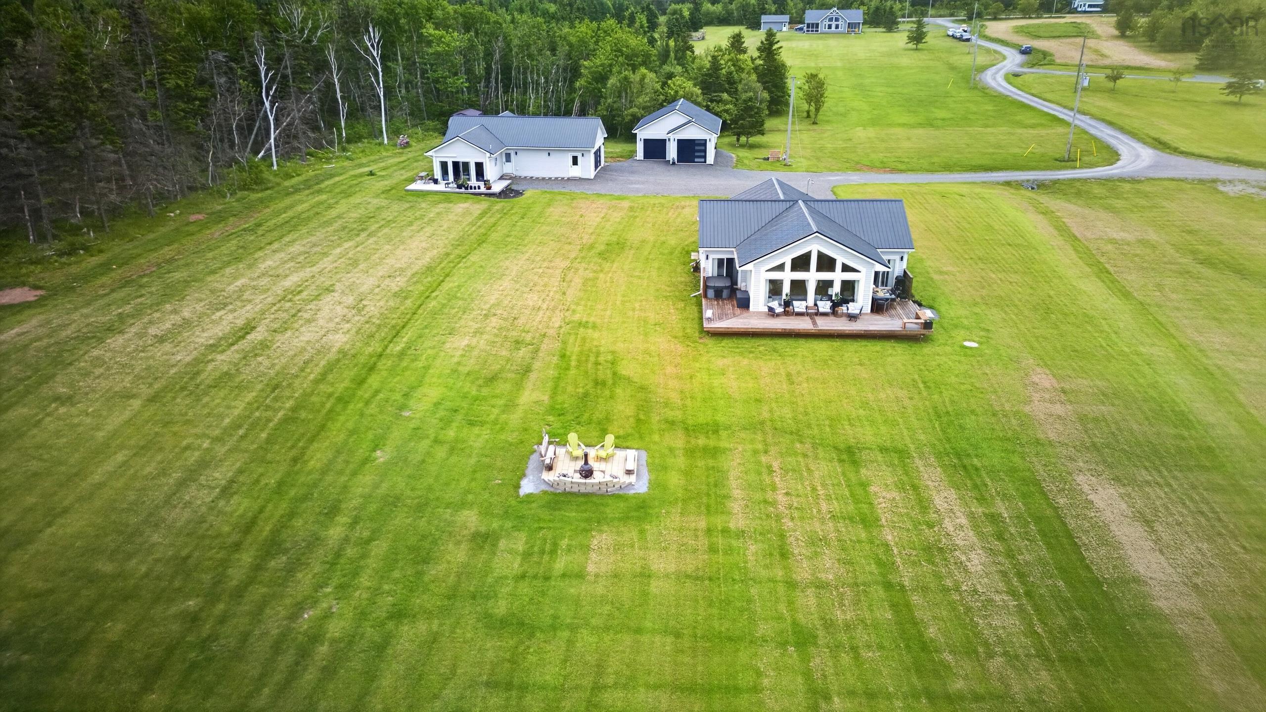 $999,500.00: 48 KEIFERD SHORE Lane, Gulf Shore