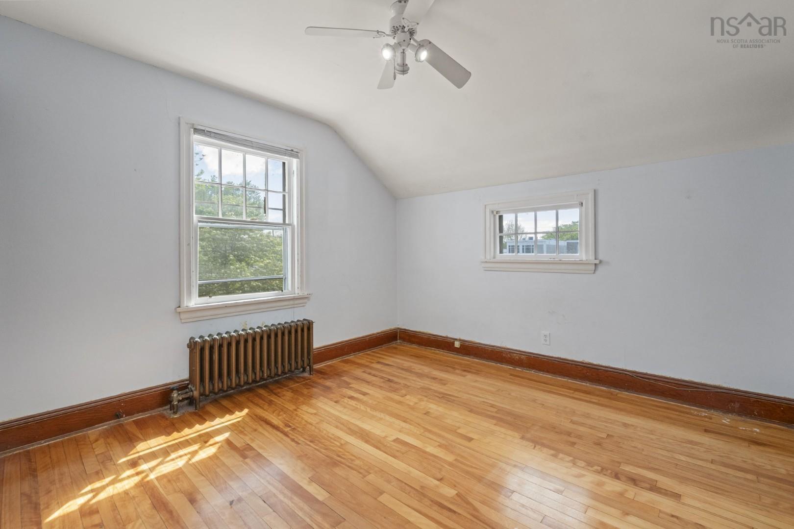 $809,000.00: 2031 Beech Street, Halifax