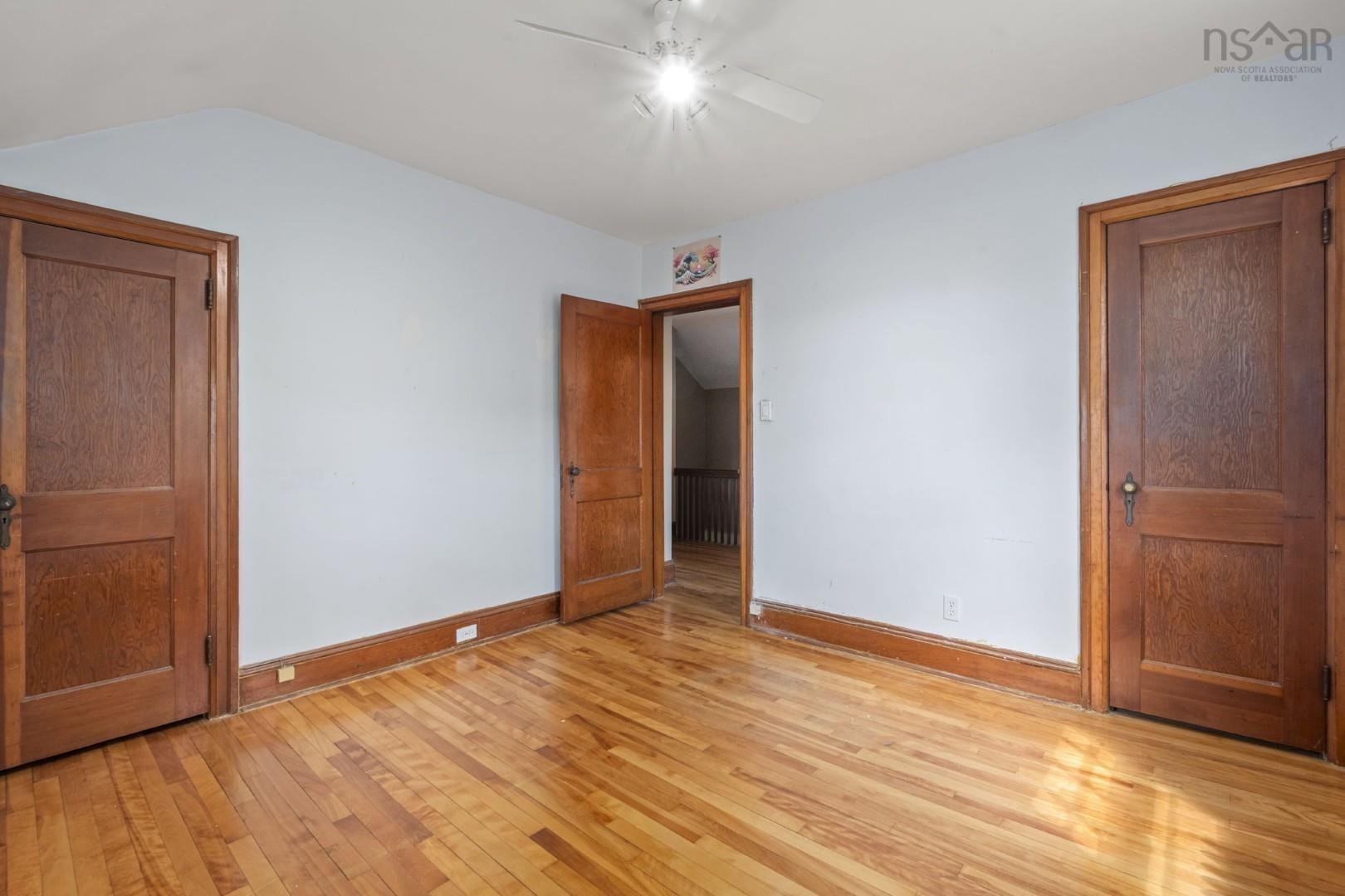 $809,000.00: 2031 Beech Street, Halifax