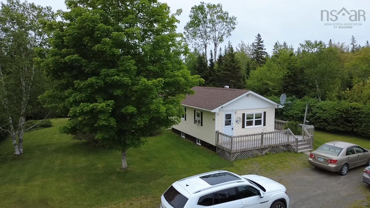 $229,000.00: 228 old pinevale rd, Pinevale