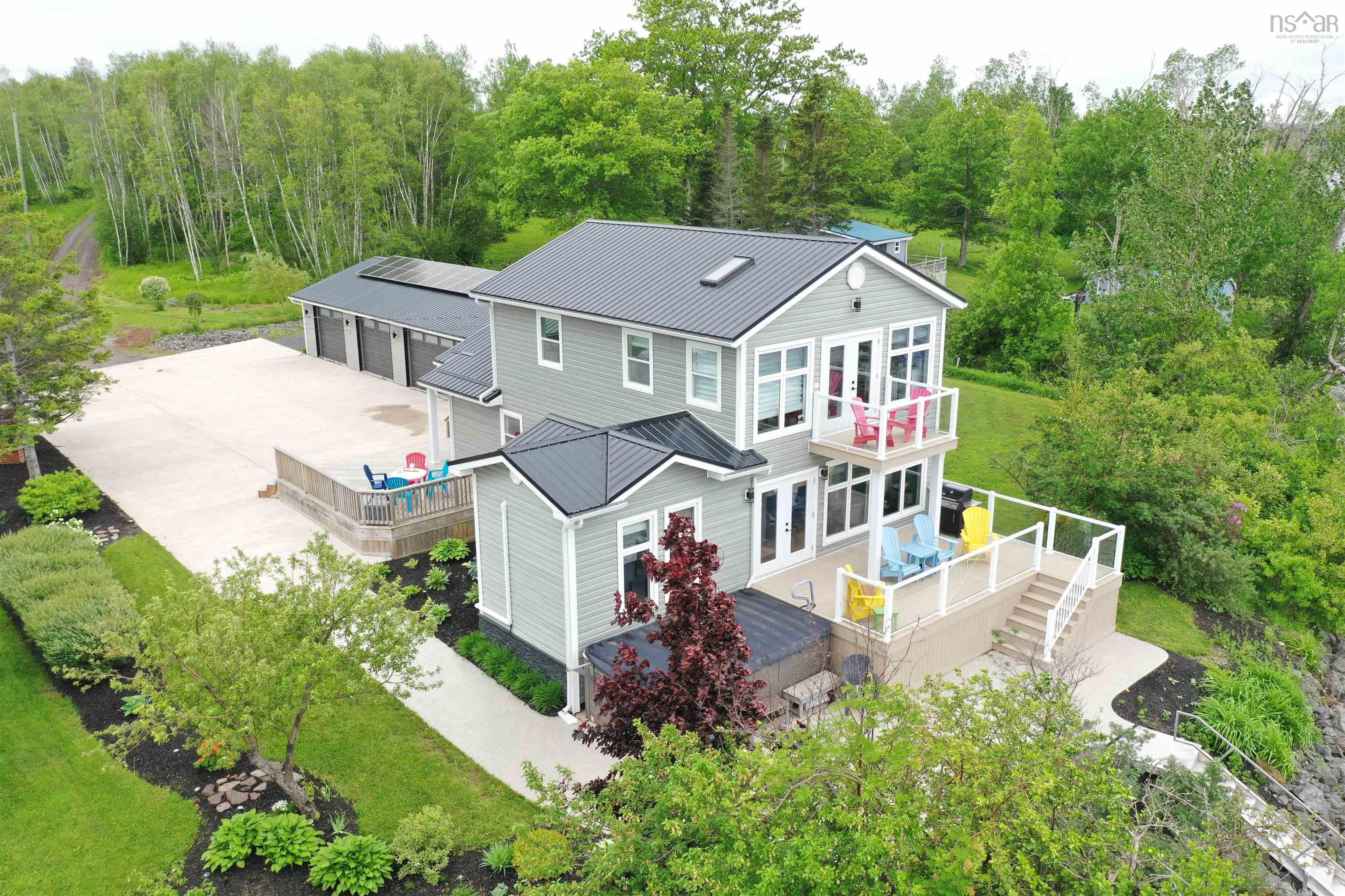 $1,100,000.00: 79 Oak Lane, Loch Broom Loop, Loch Broom Loop