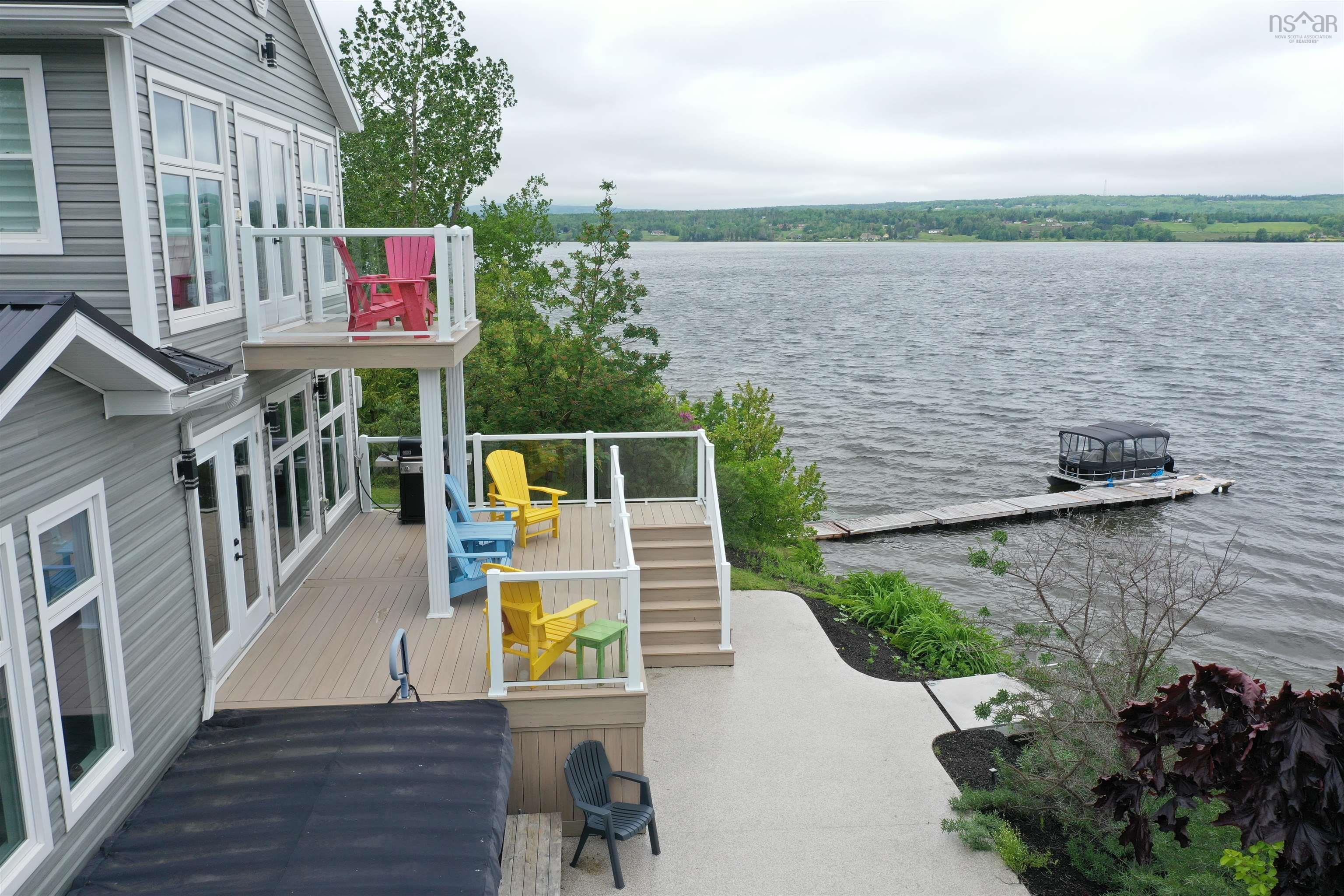 $1,100,000.00: 79 Oak Lane, Loch Broom Loop, Loch Broom Loop